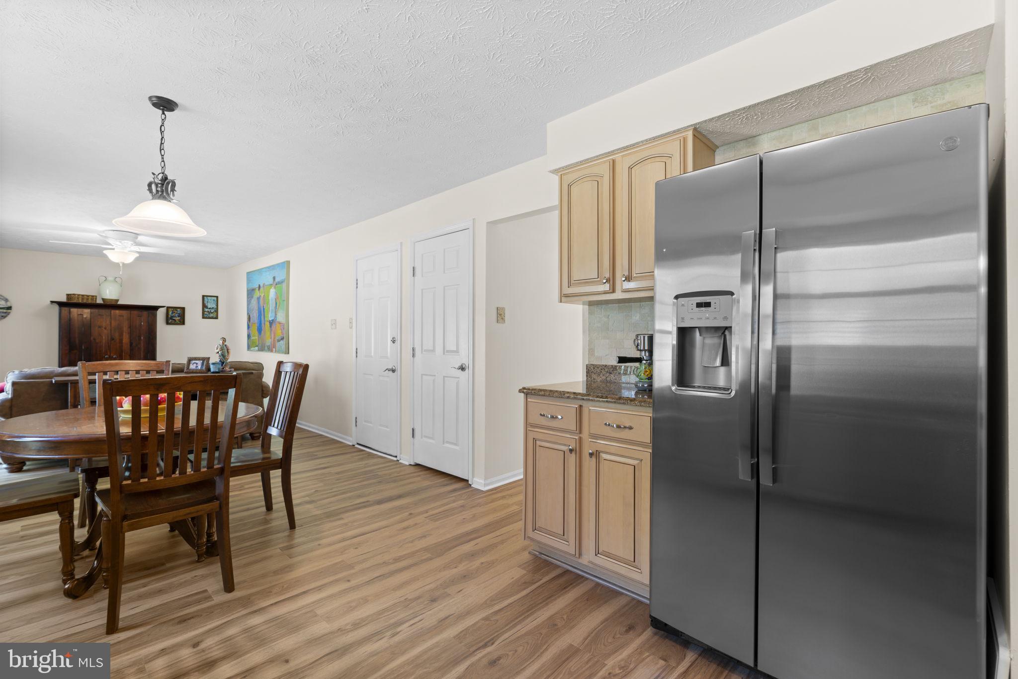 RIVERS EDGE - Residential