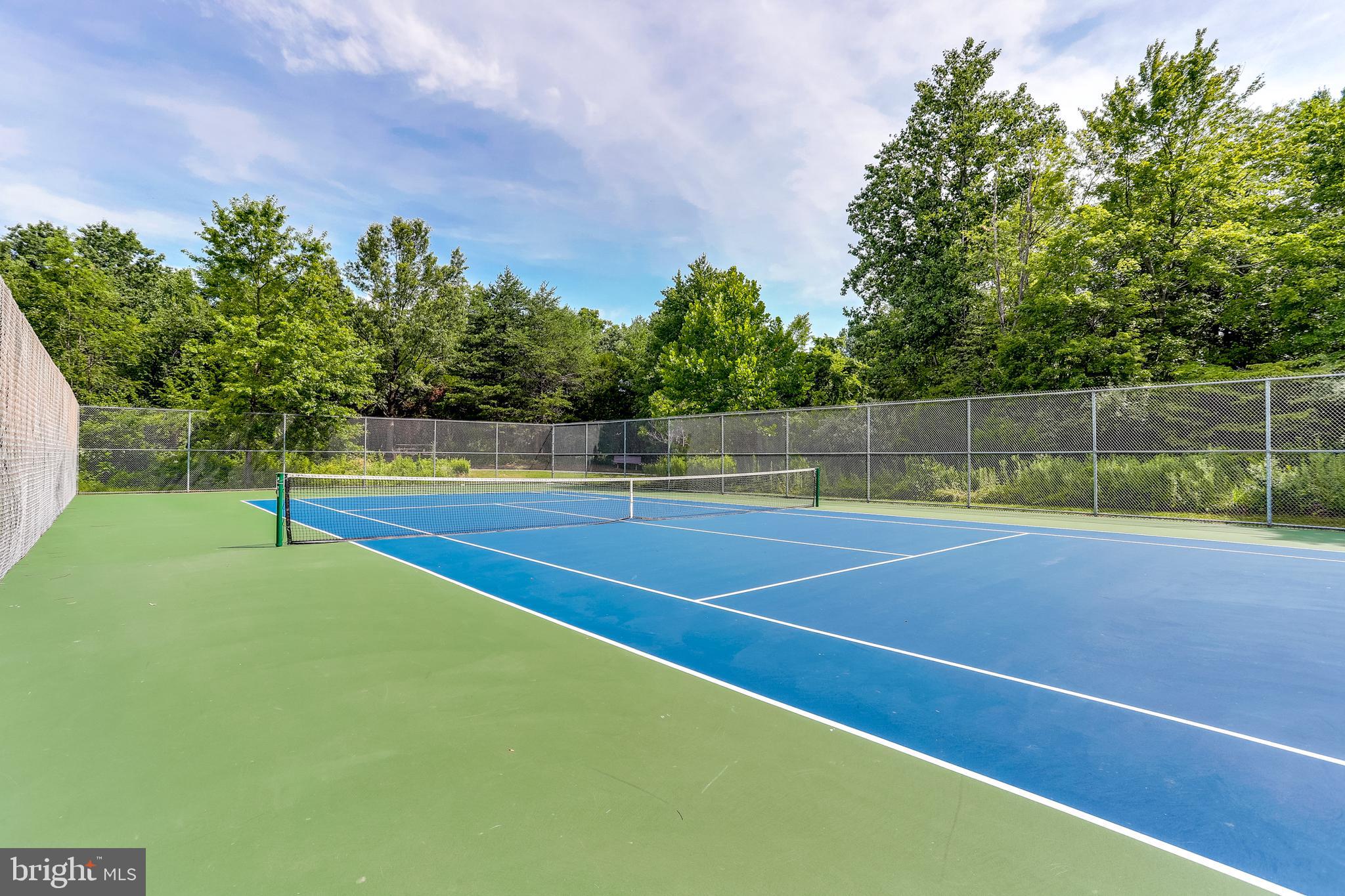 RIVERS EDGE - Residential