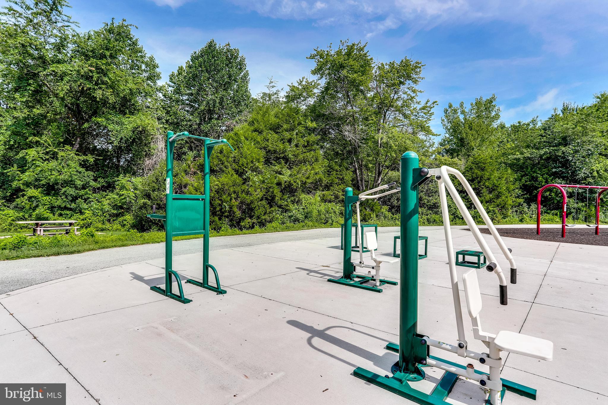 RIVERS EDGE - Residential