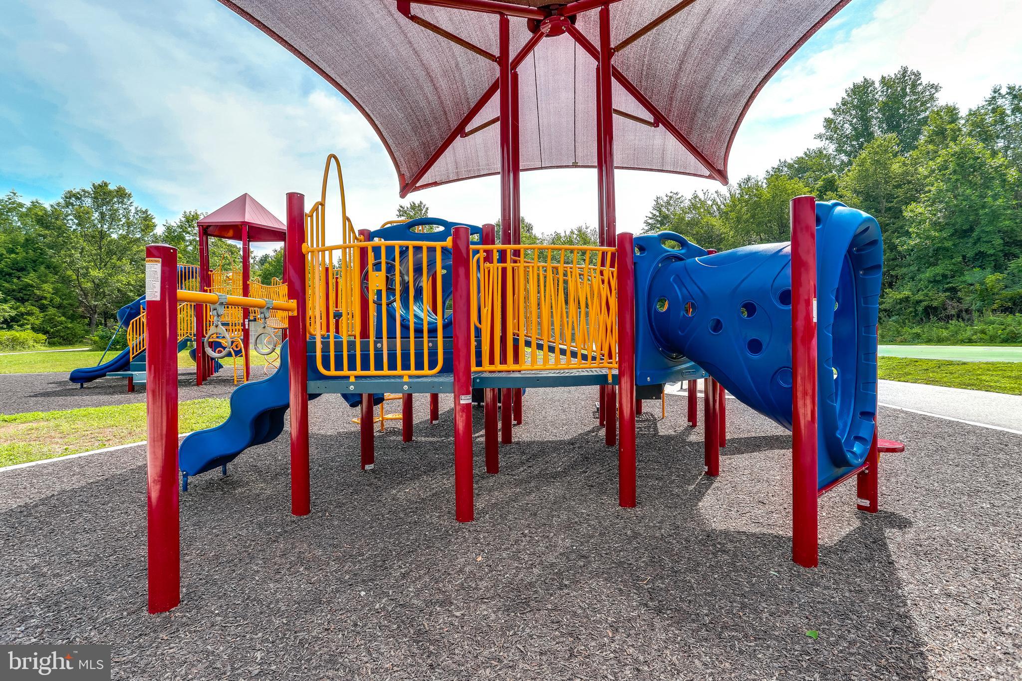 RIVERS EDGE - Residential