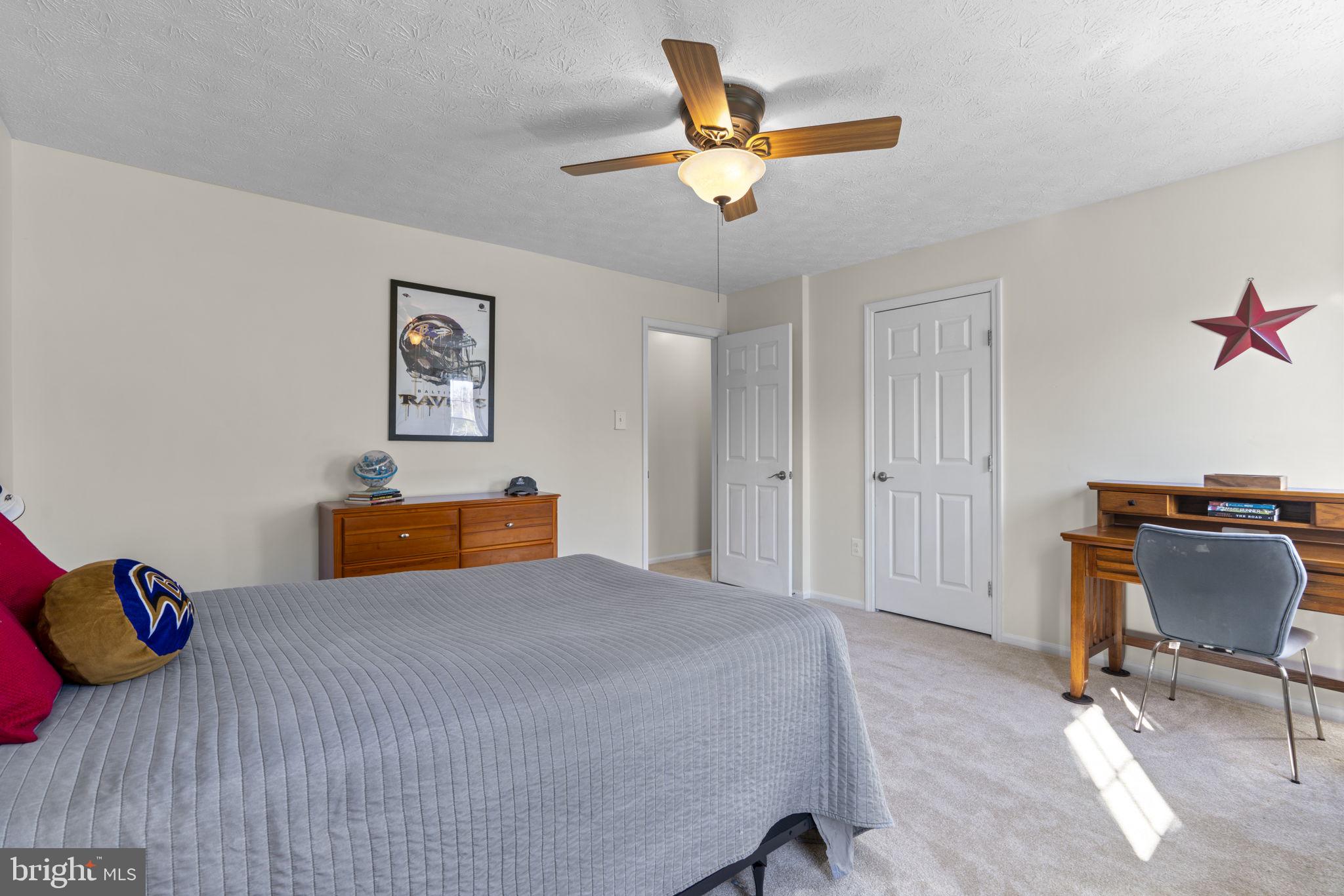 RIVERS EDGE - Residential