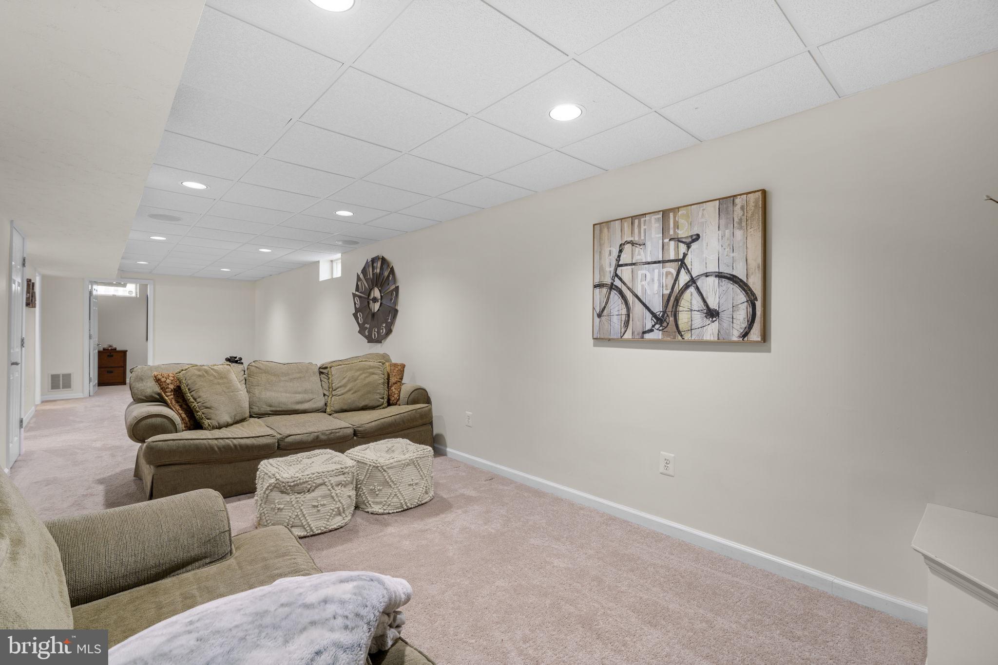 RIVERS EDGE - Residential