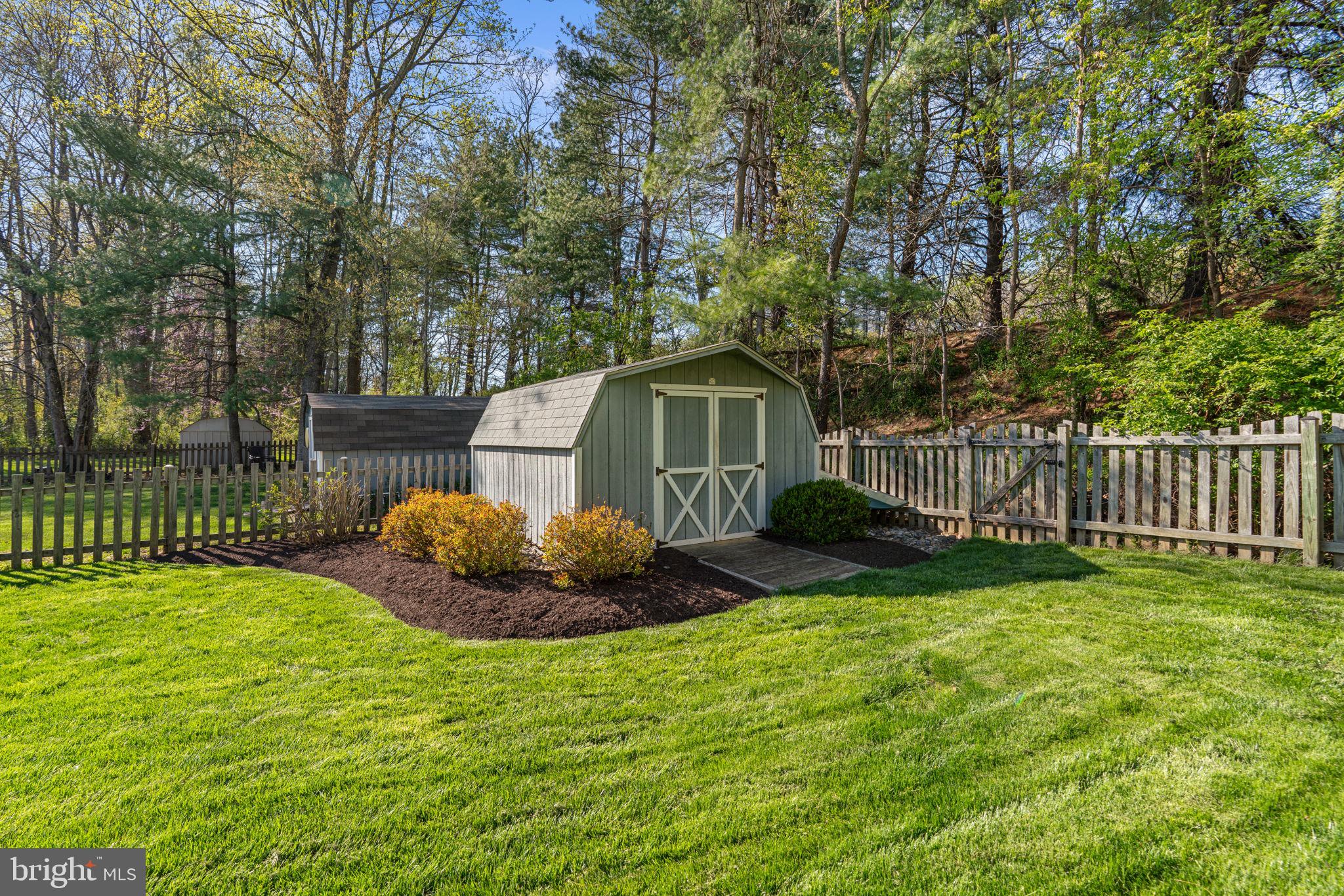 RIVERS EDGE - Residential