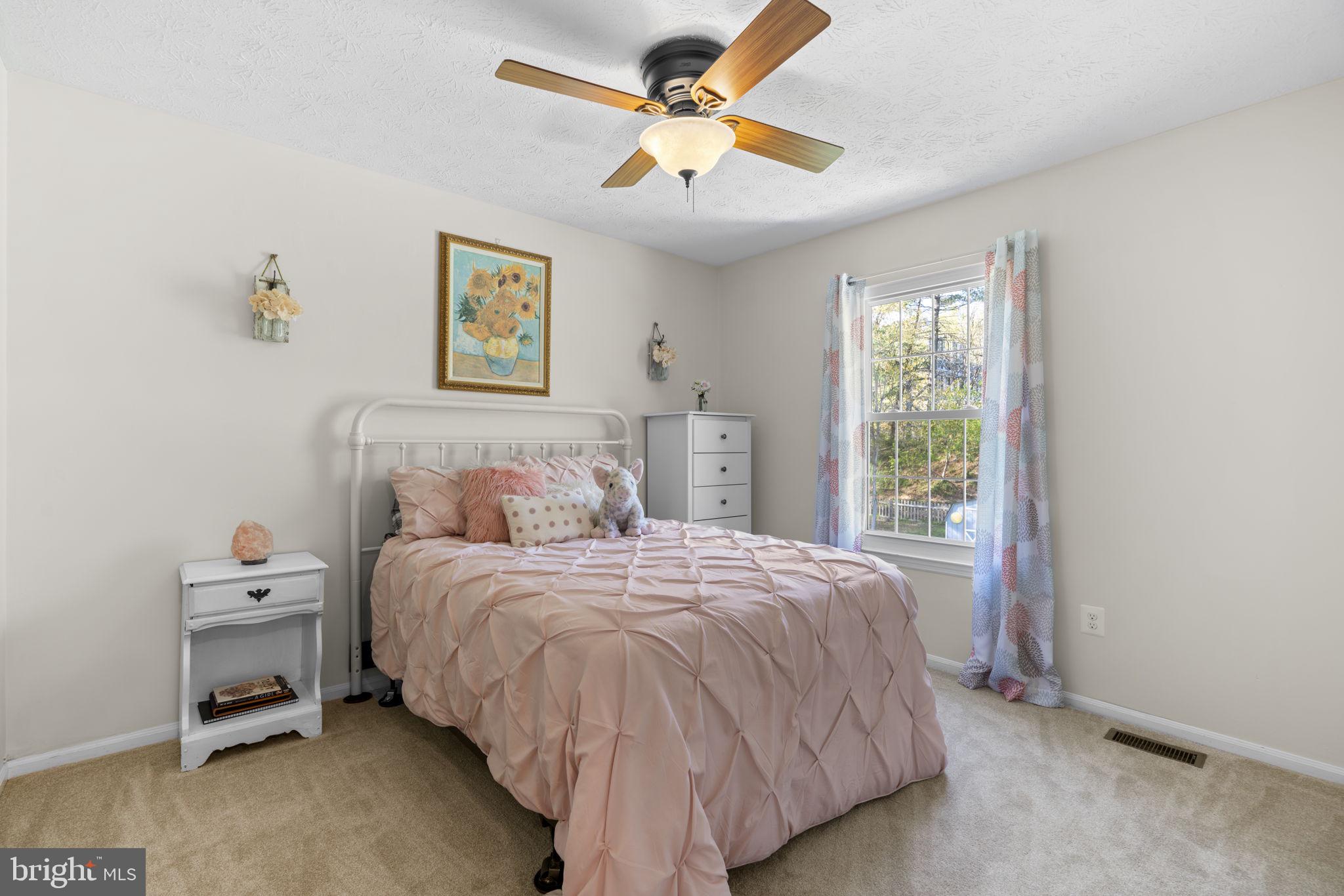 RIVERS EDGE - Residential