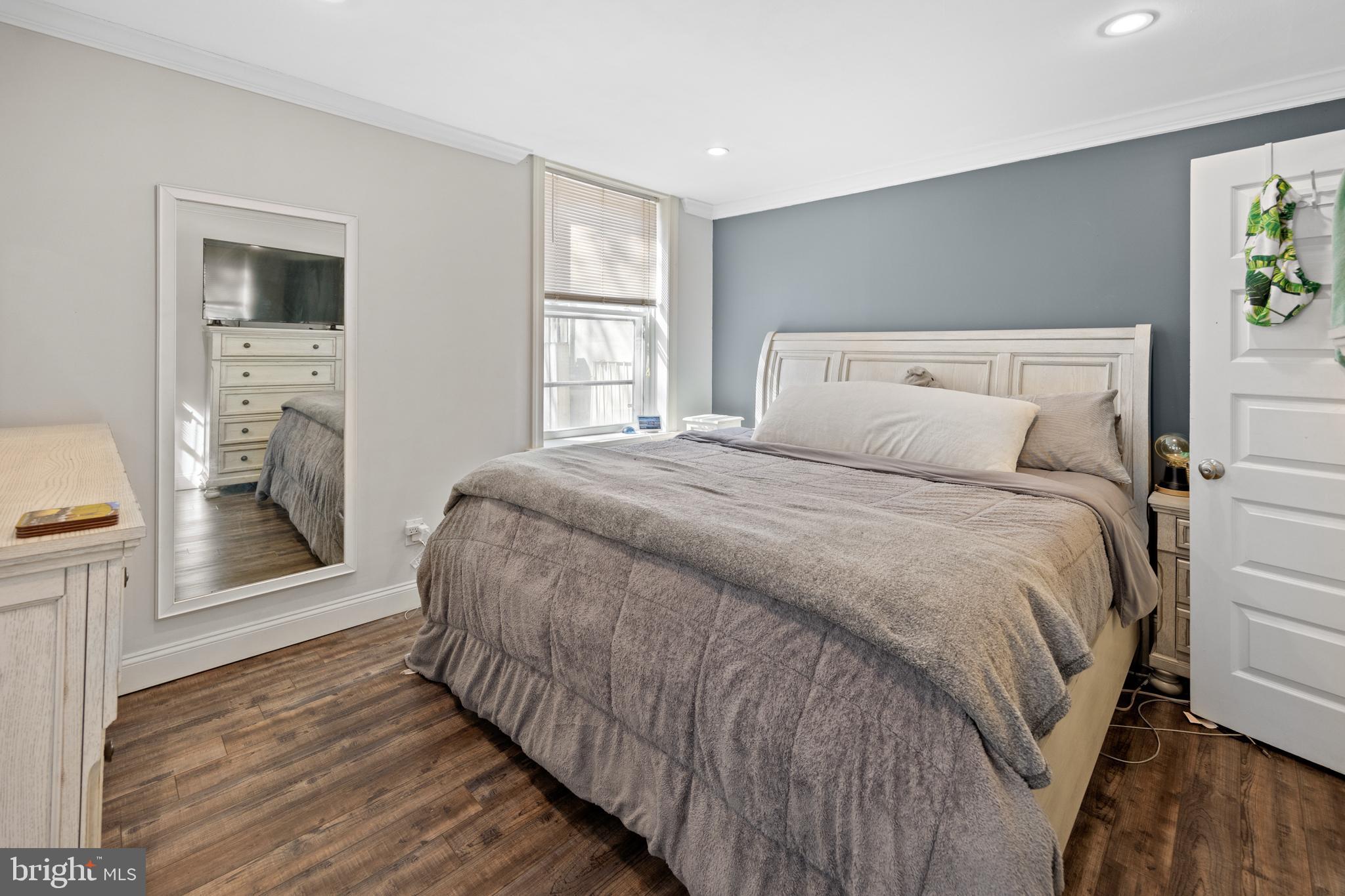 FAIRMOUNT - Residential