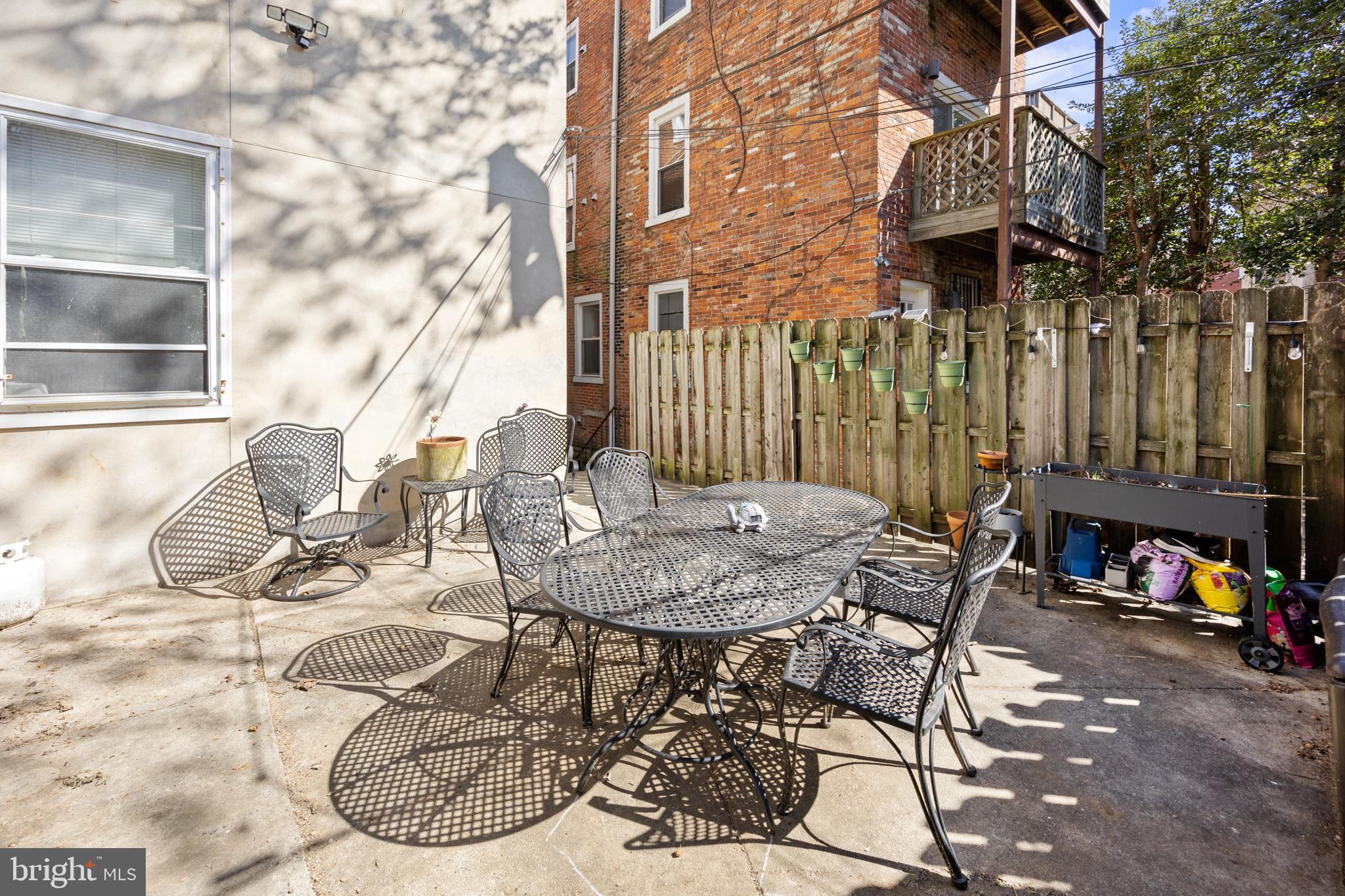 FAIRMOUNT - Residential