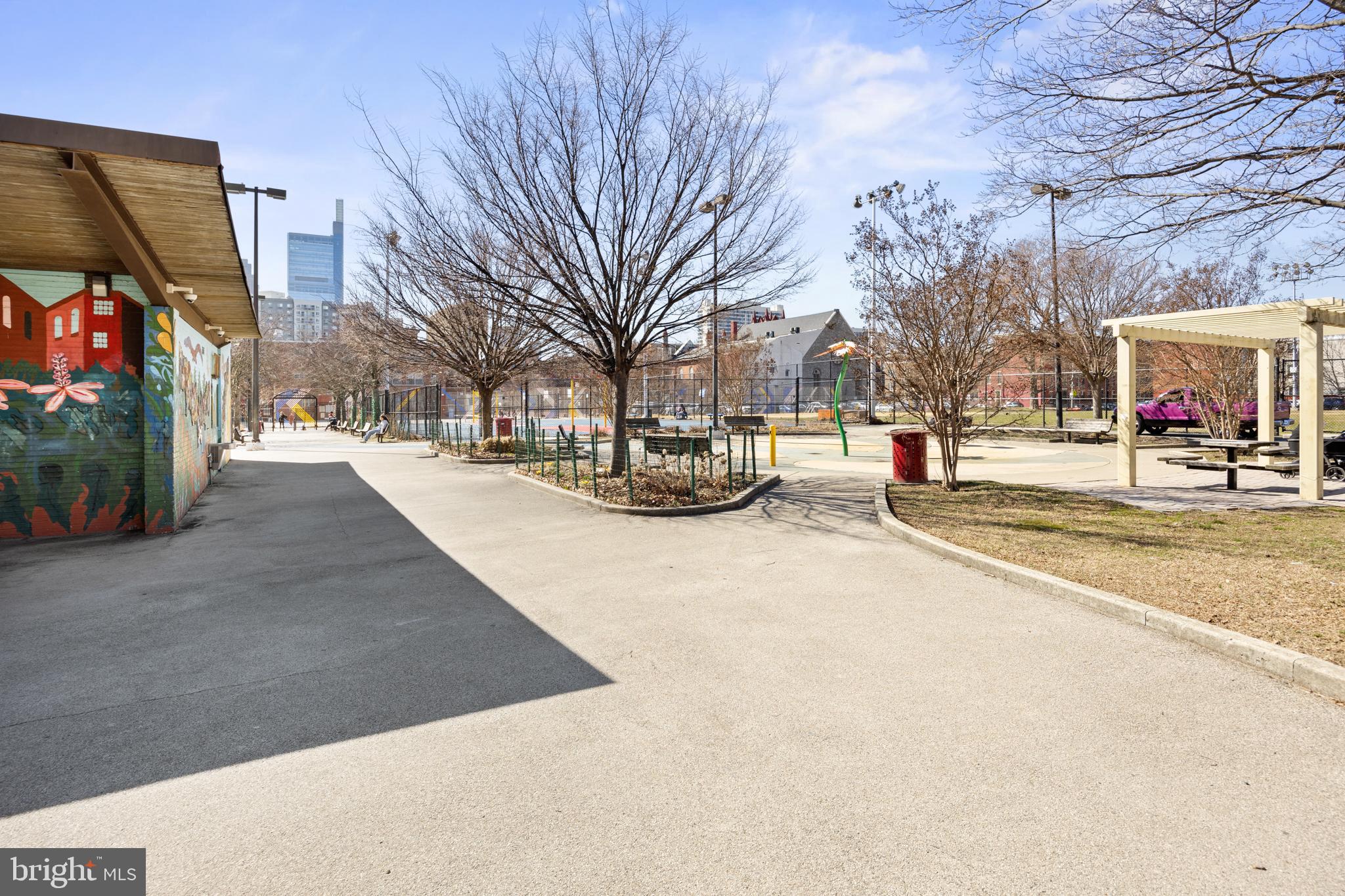 FAIRMOUNT - Residential