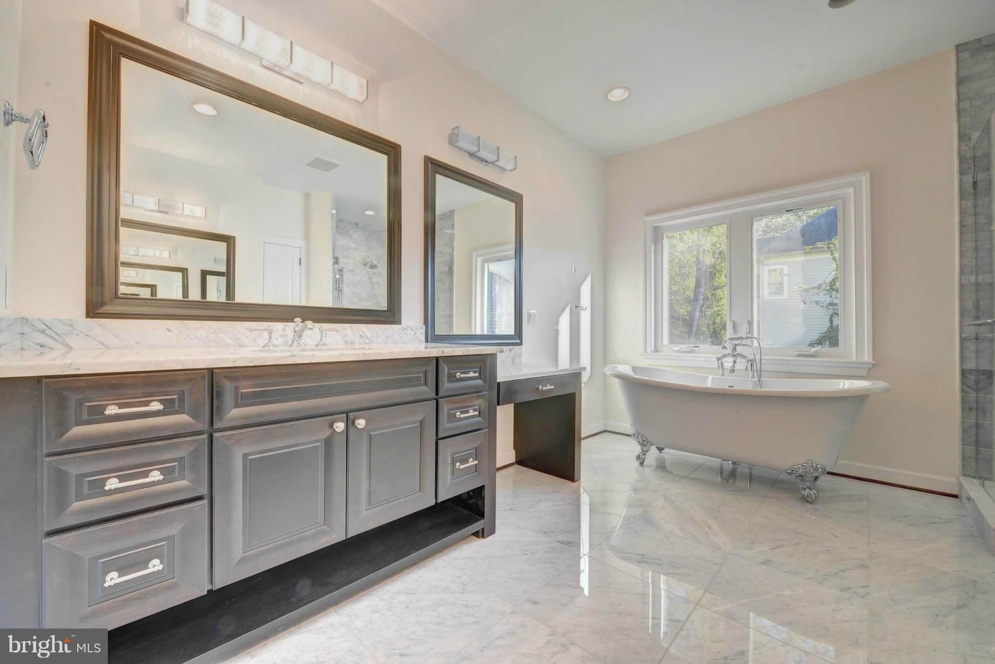 OLIVER ESTATES - Residential