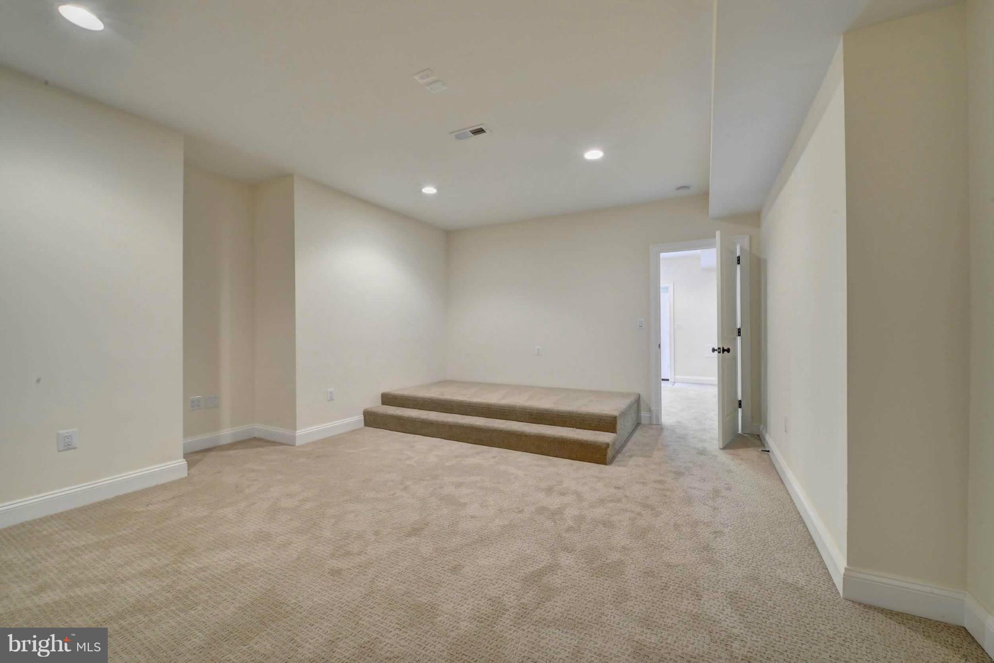 OLIVER ESTATES - Residential