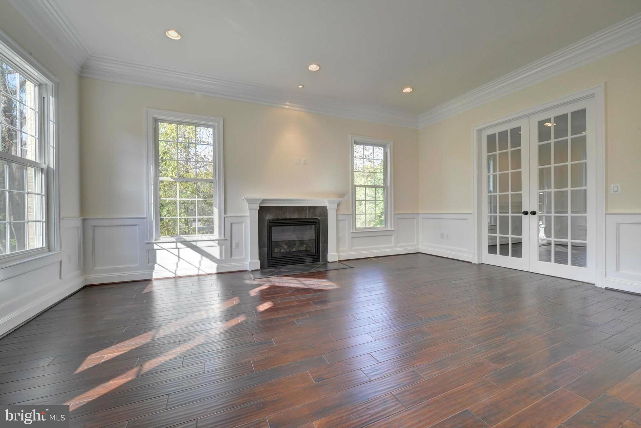 OLIVER ESTATES - Residential