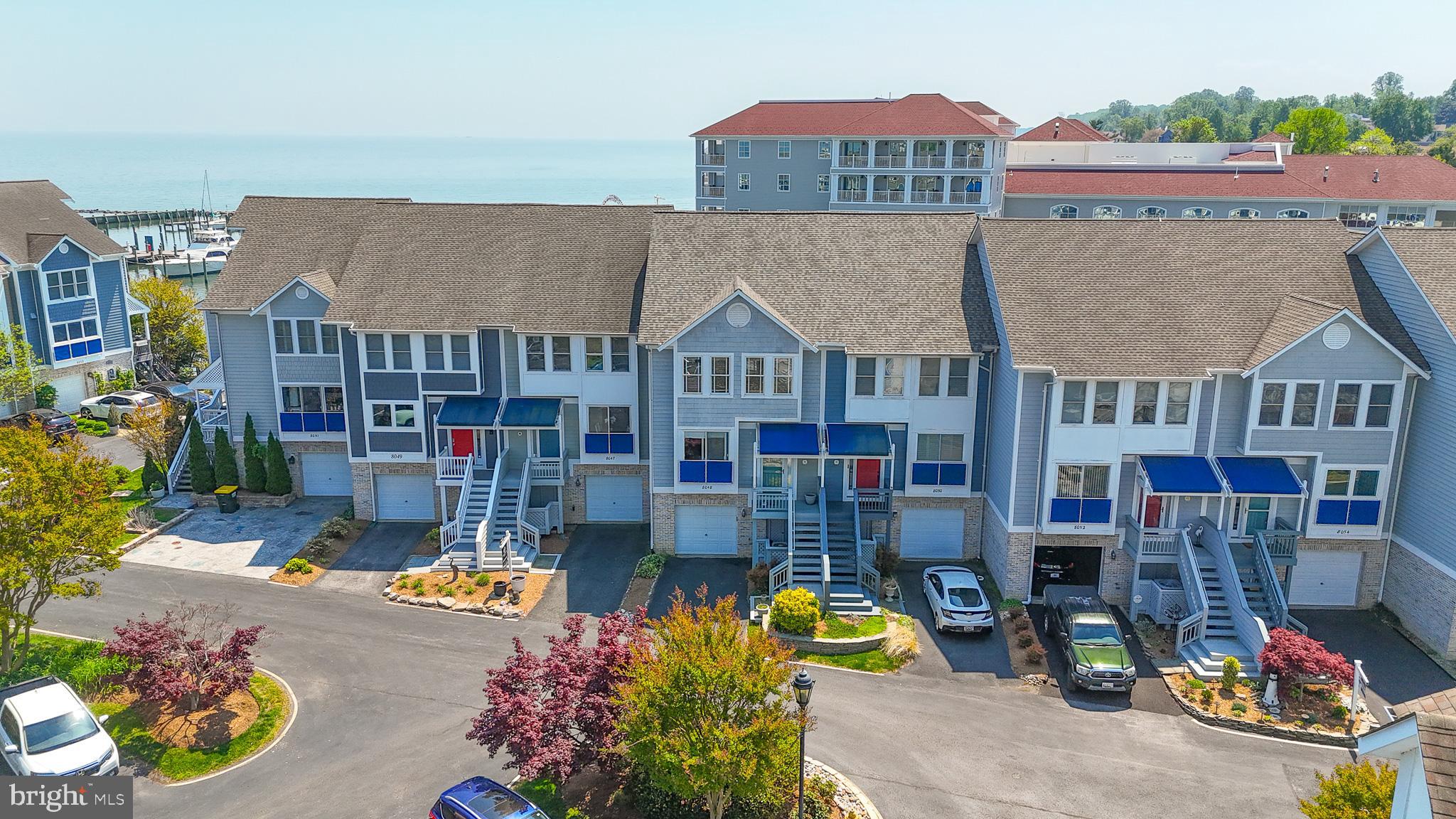 WINDWARD KEY - Residential