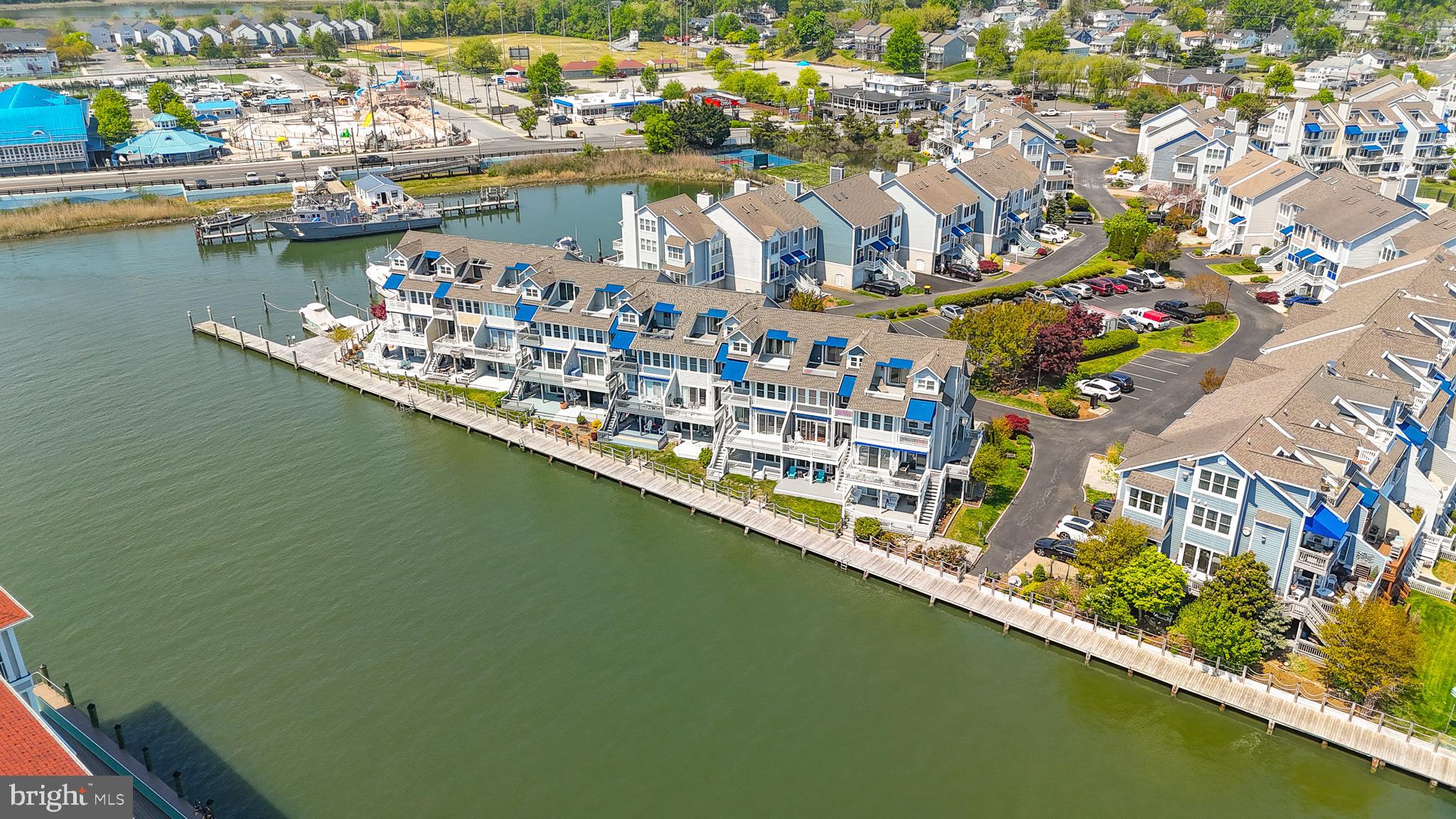 WINDWARD KEY - Residential