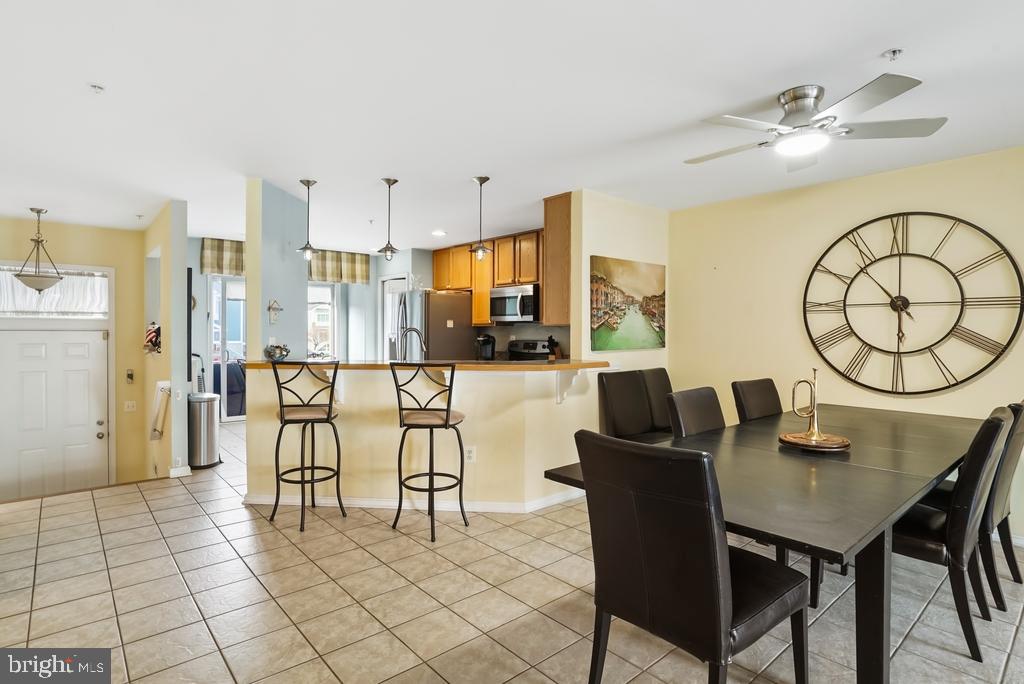 WINDWARD KEY - Residential