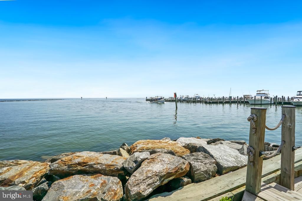 WINDWARD KEY - Residential