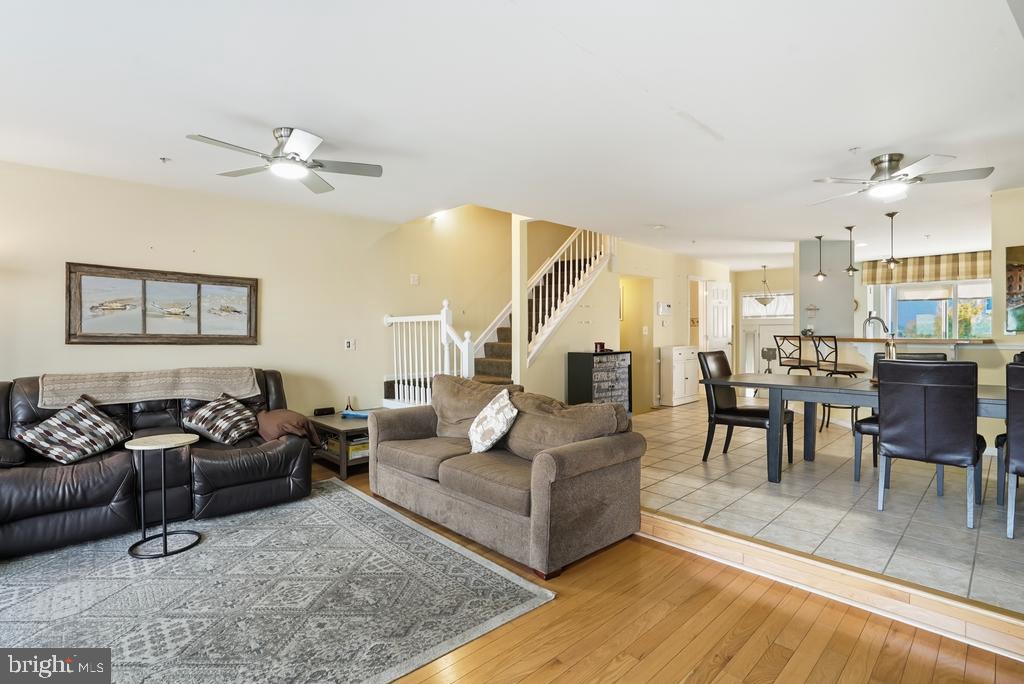 WINDWARD KEY - Residential