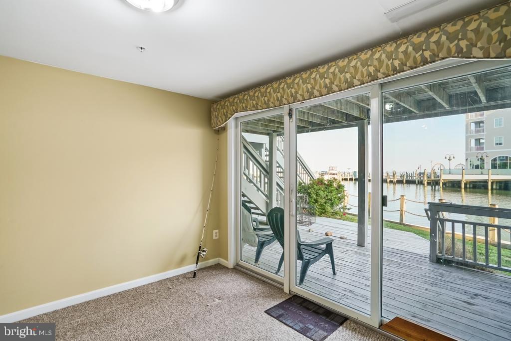 WINDWARD KEY - Residential