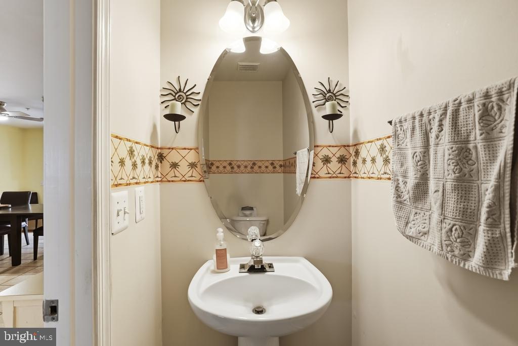WINDWARD KEY - Residential