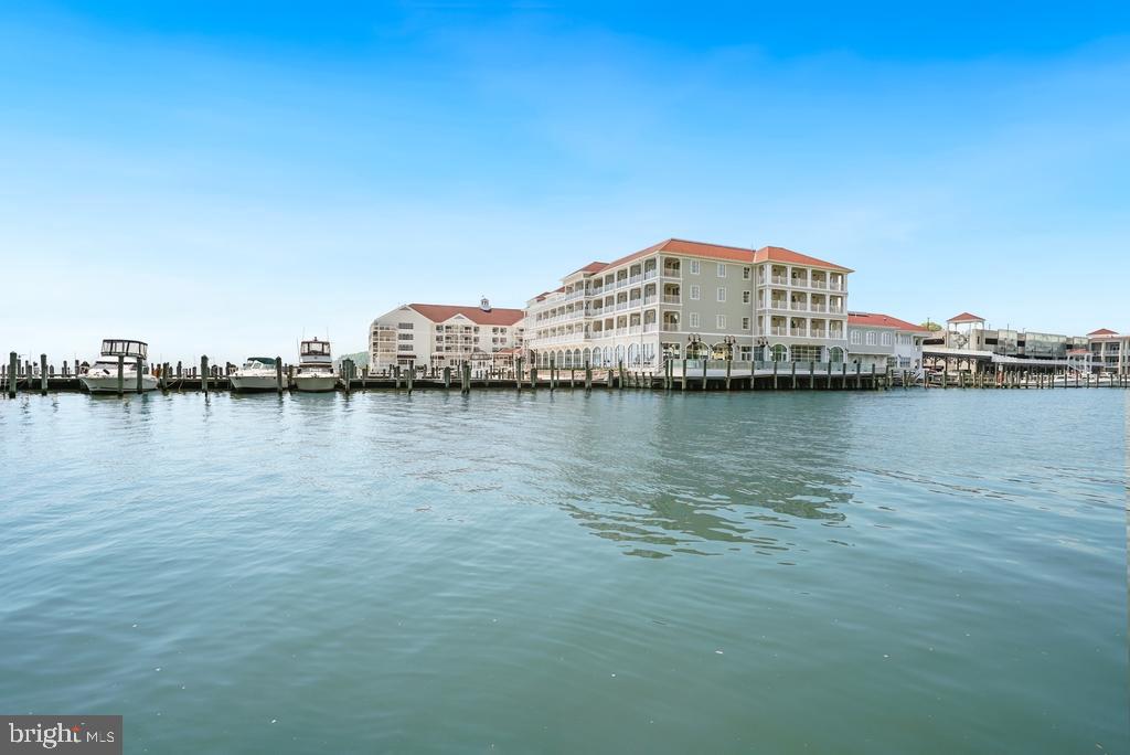 WINDWARD KEY - Residential