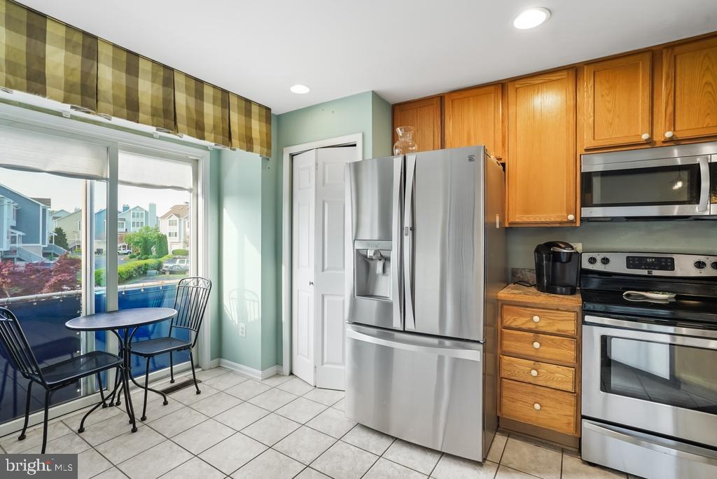 WINDWARD KEY - Residential