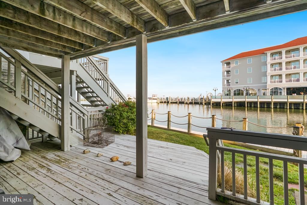 WINDWARD KEY - Residential