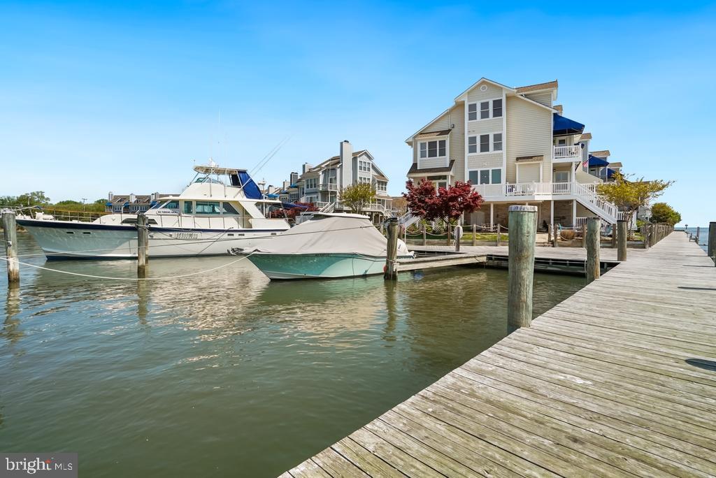 WINDWARD KEY - Residential