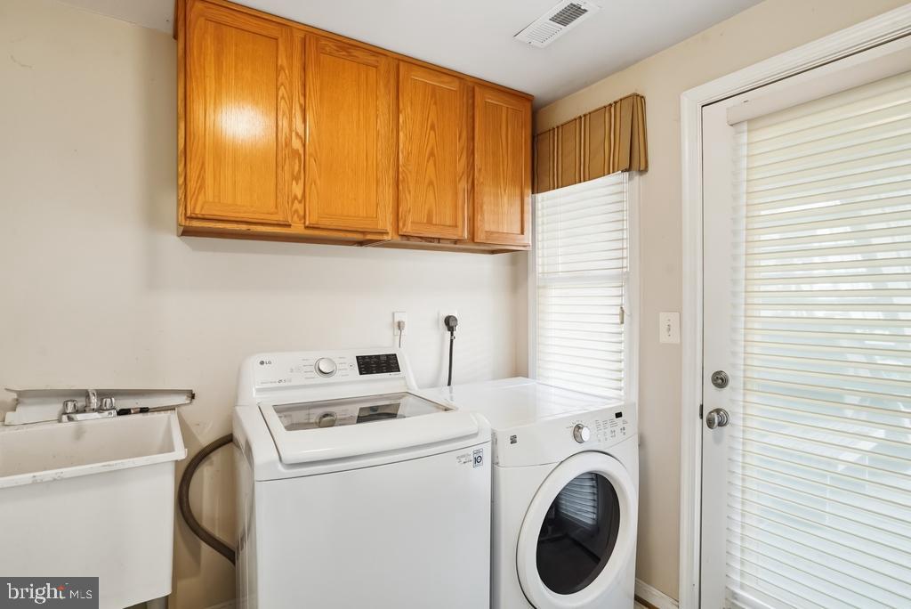 WINDWARD KEY - Residential
