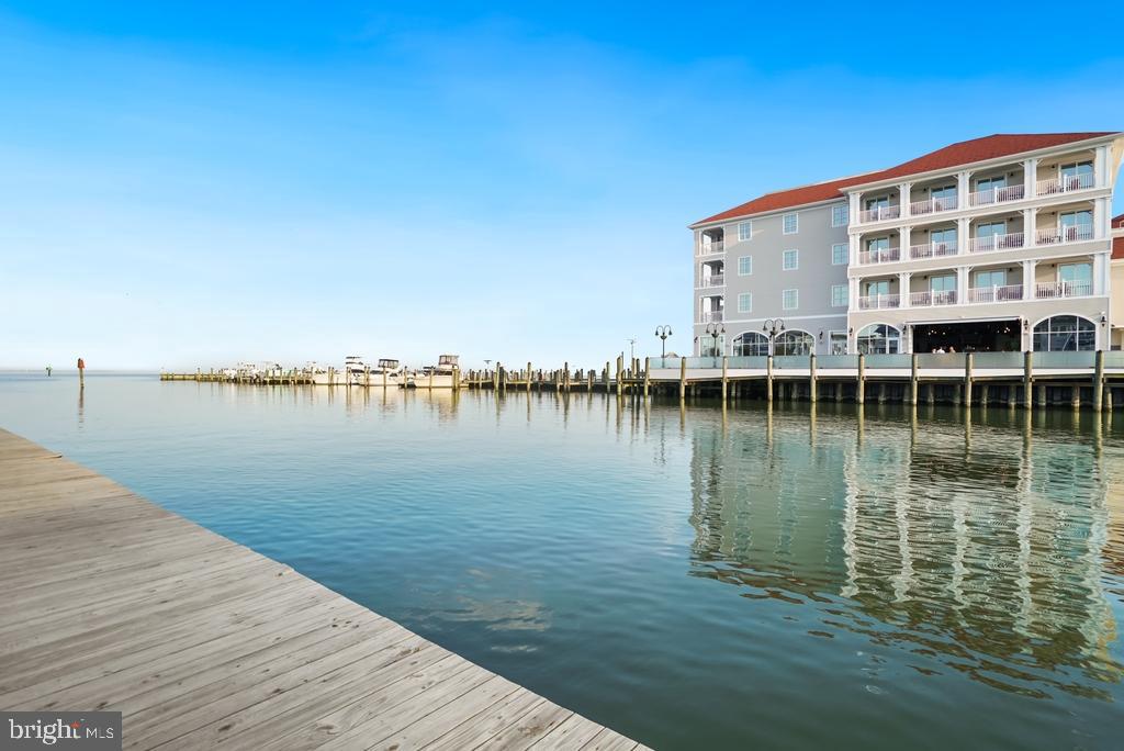 WINDWARD KEY - Residential