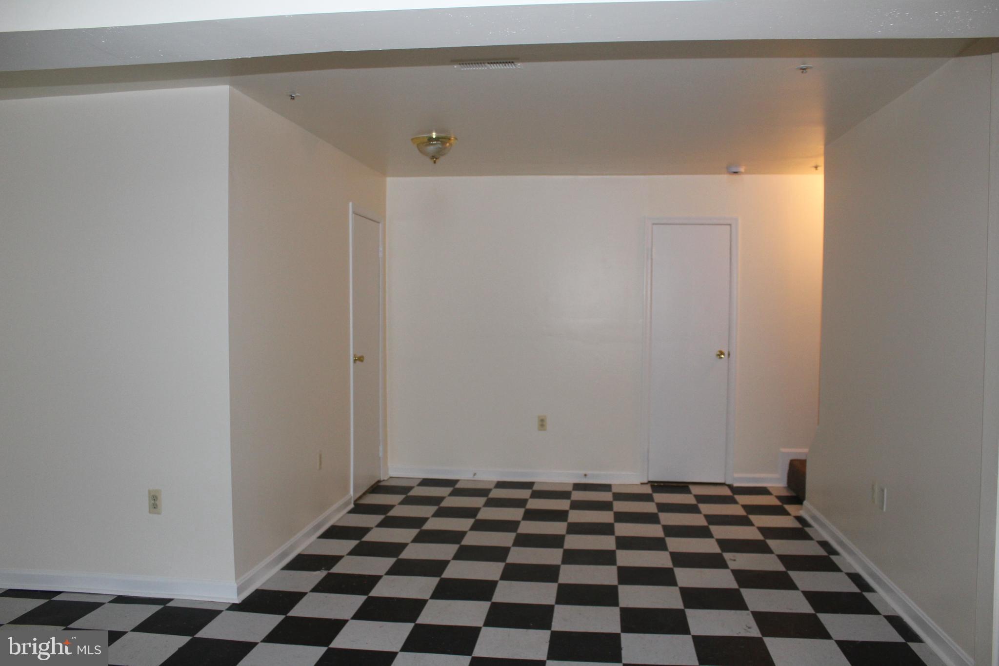 MAPLE SHADE - Residential Lease