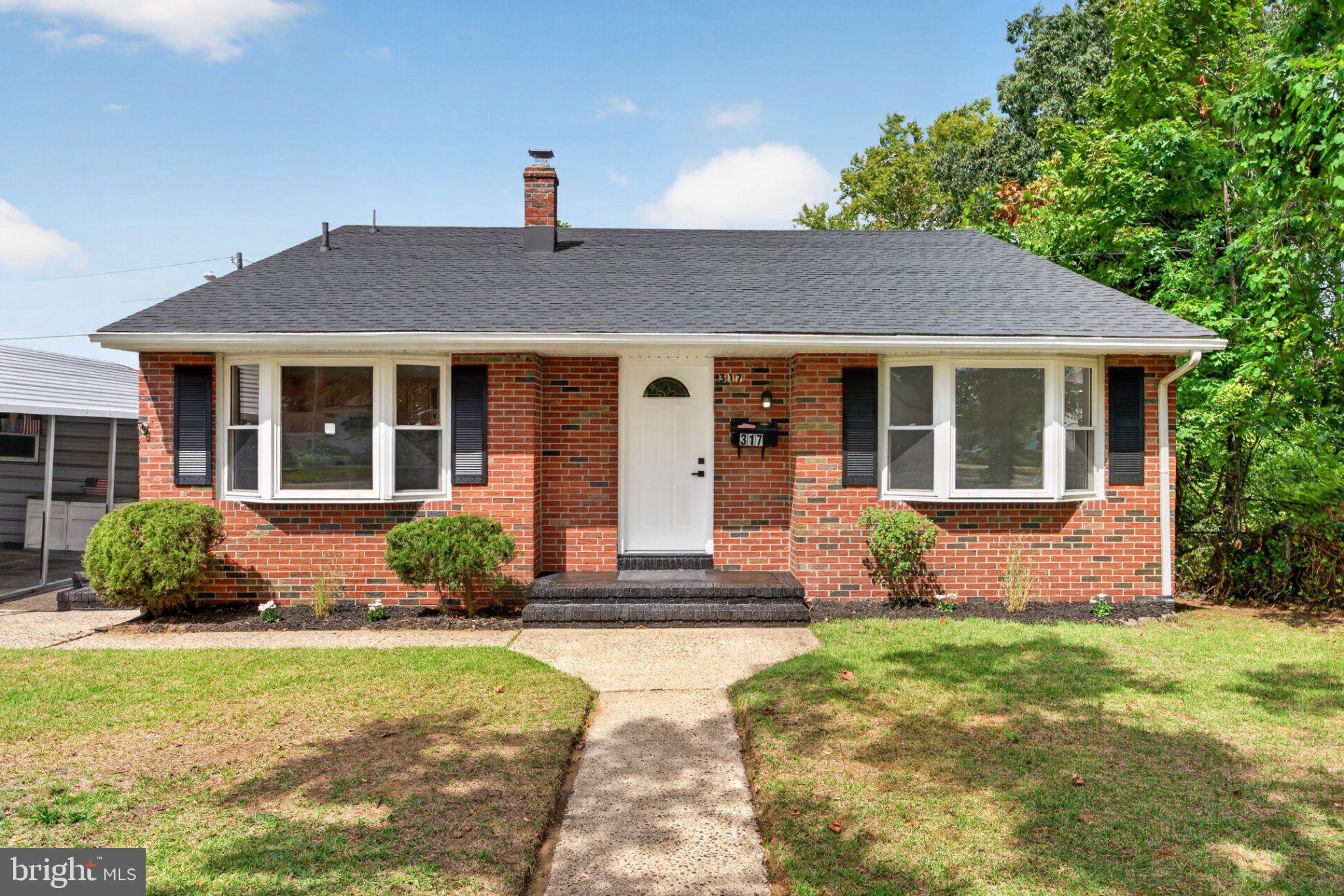 317 N GRAND AVENUE