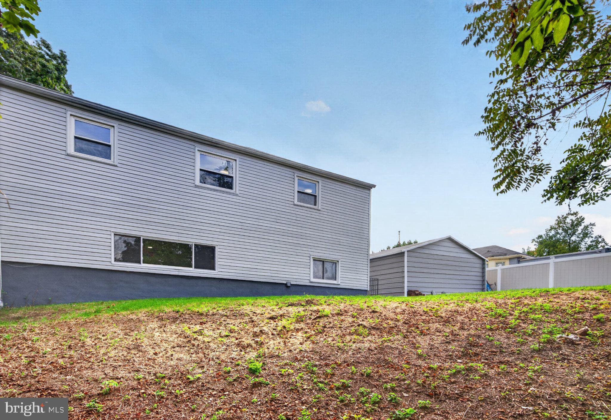 317 N GRAND AVENUE