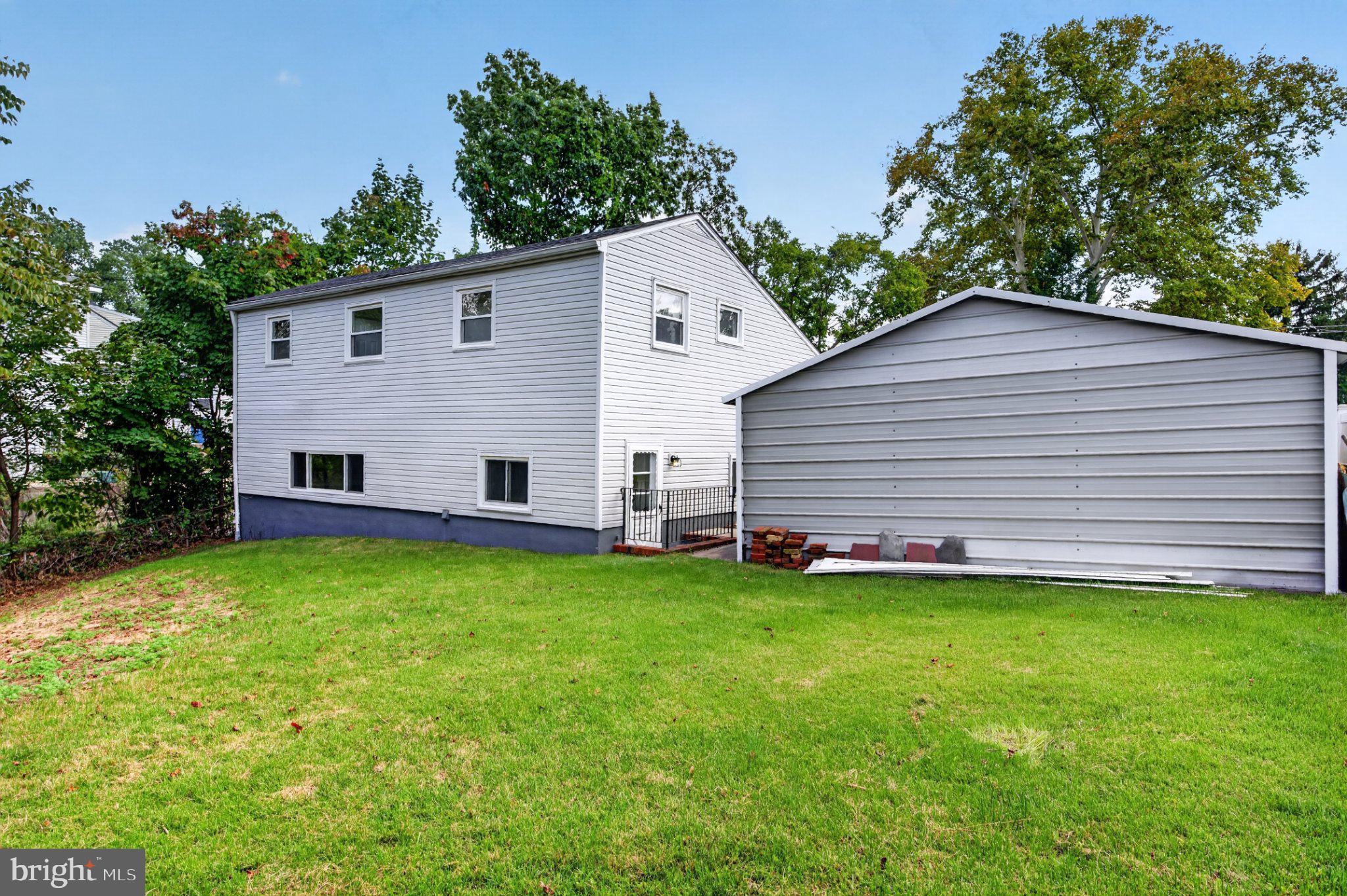 317 N GRAND AVENUE