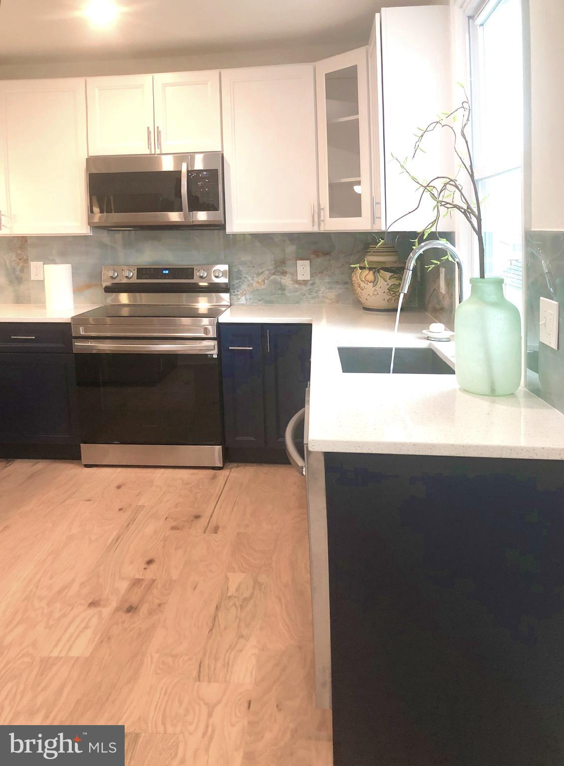 EDGEMERE - Residential