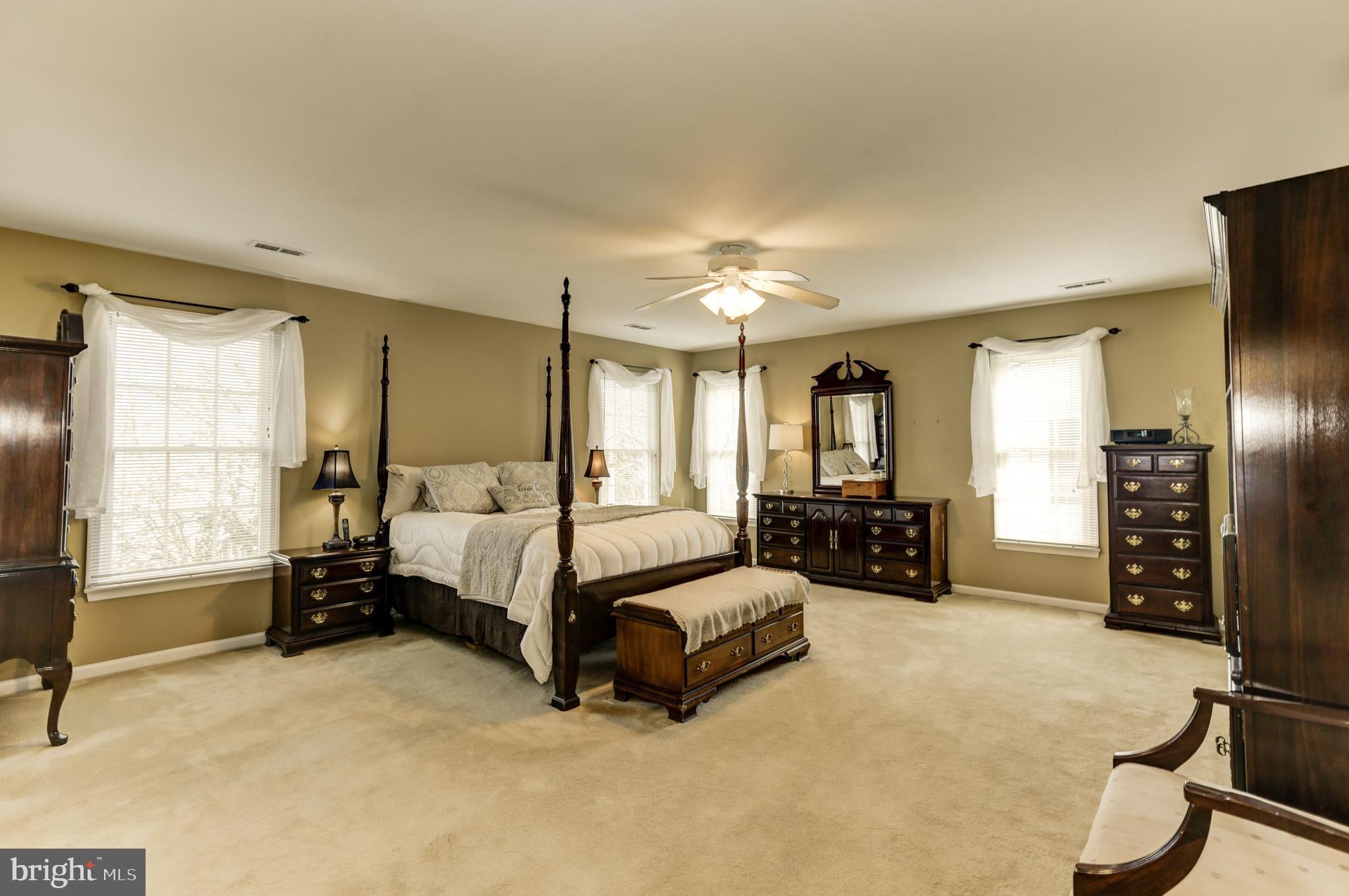 COMPTON HEIGHTS - Residential