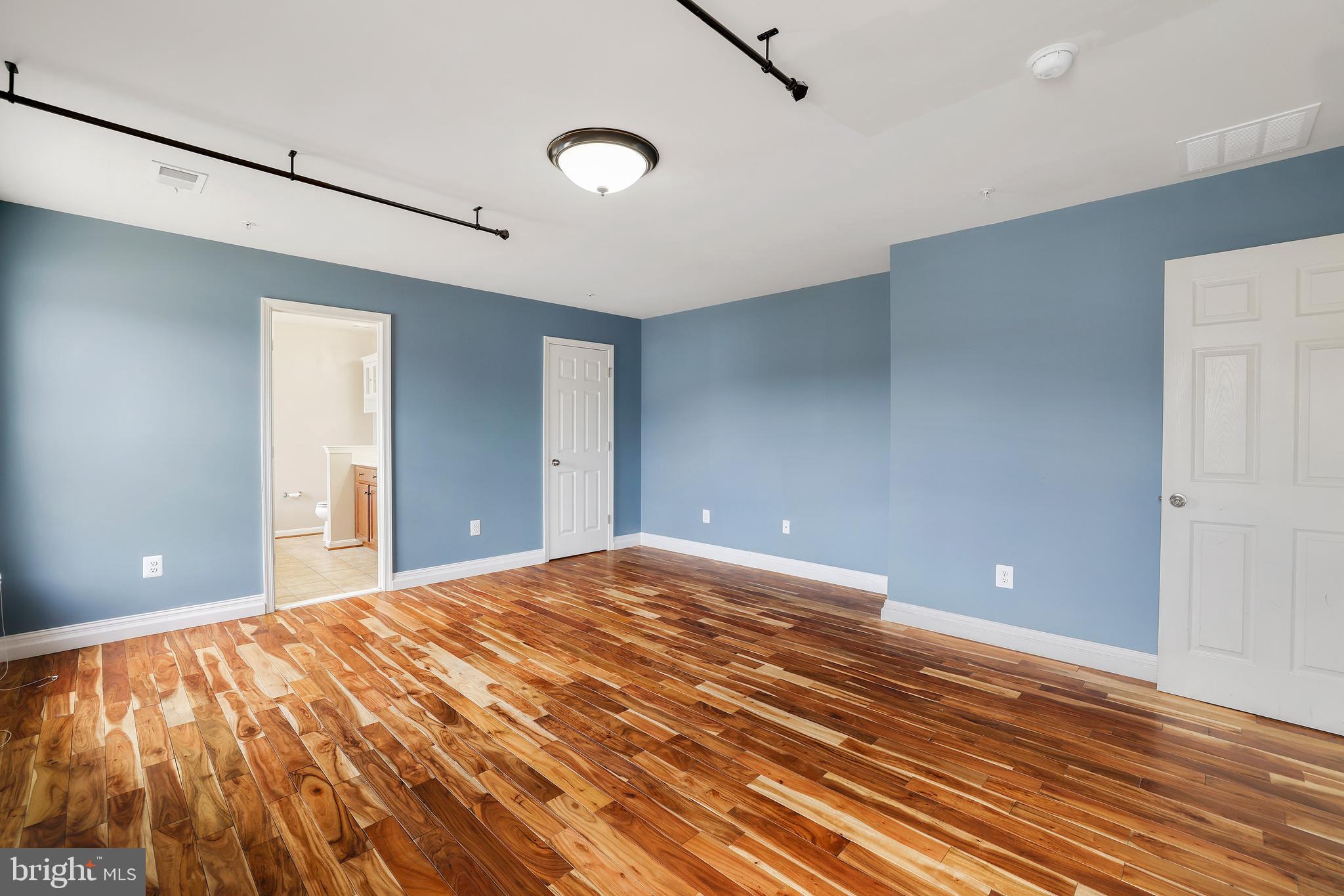 GREENHAVEN RUN - Residential