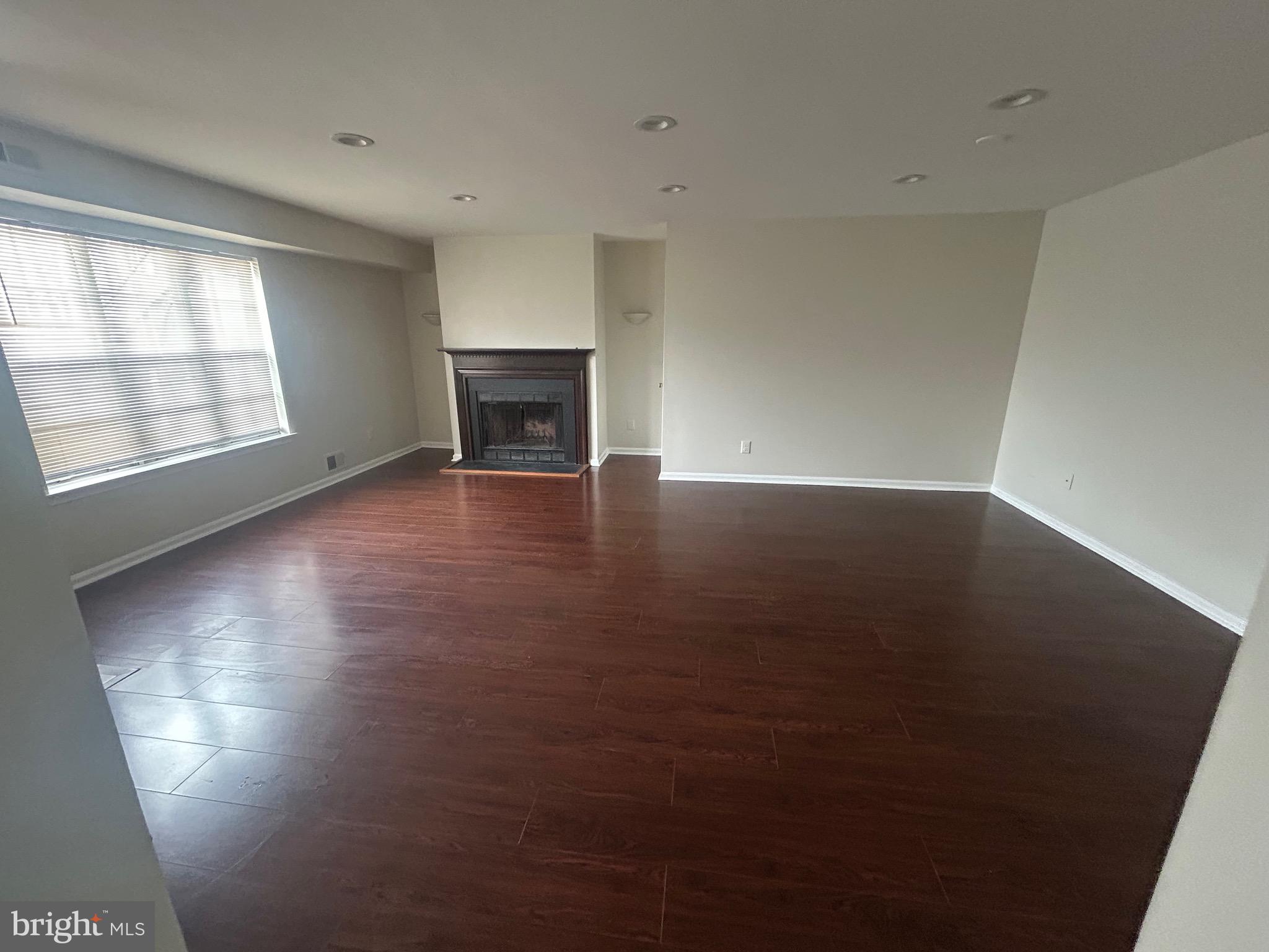 WINDING BROOK - Residential Lease