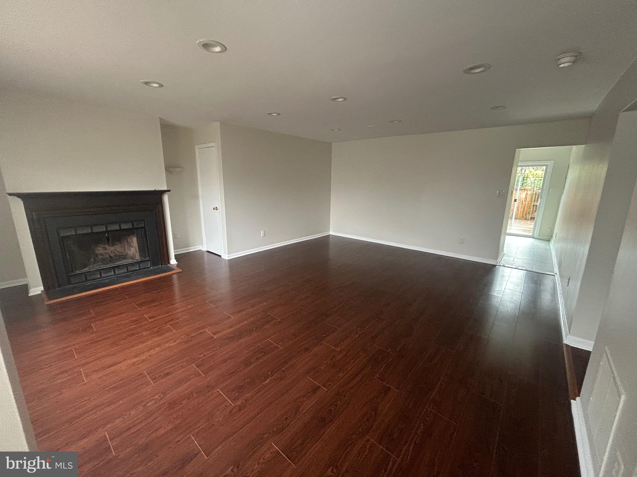 WINDING BROOK - Residential Lease