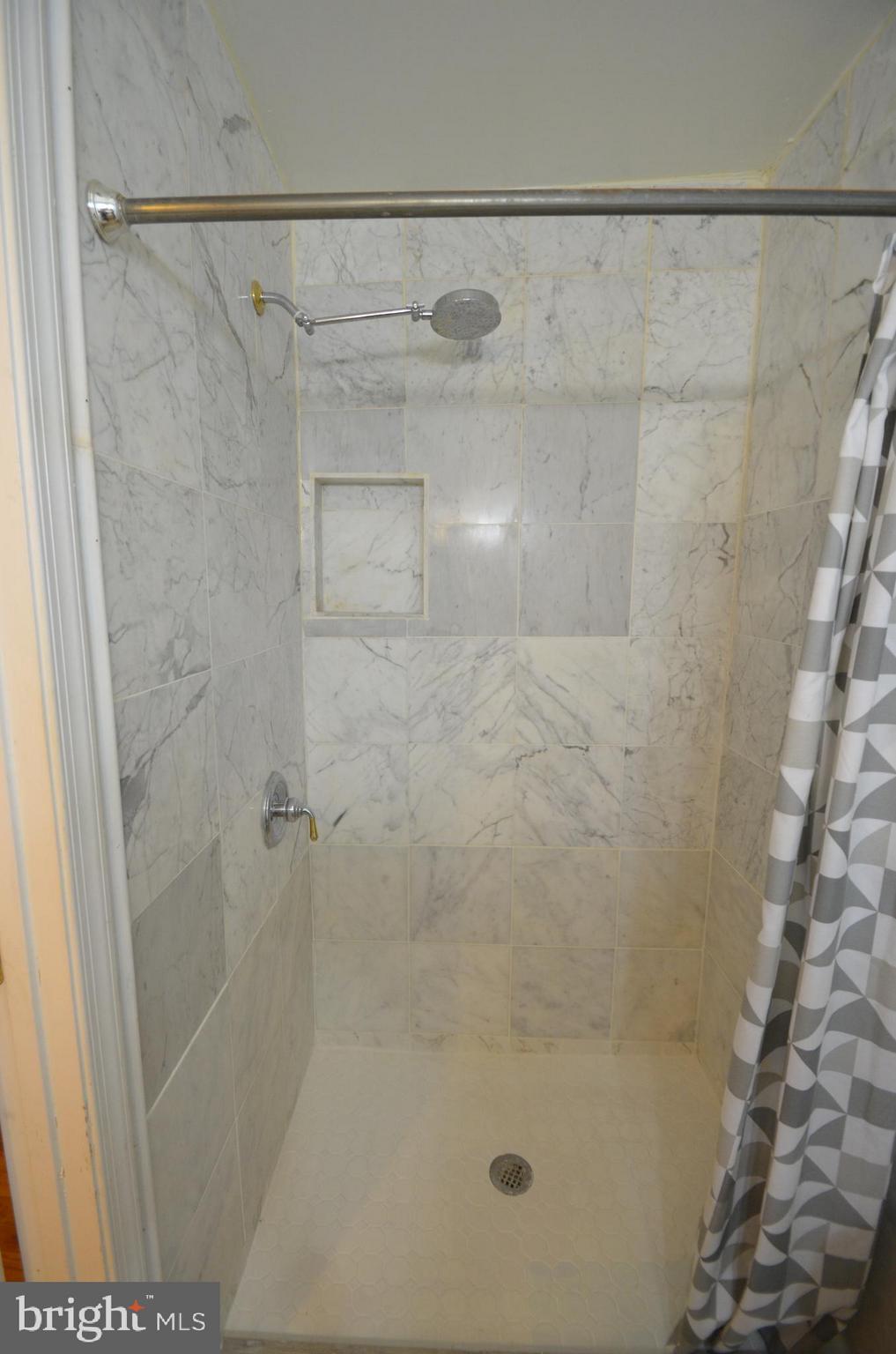 FELLS POINT HISTORIC DISTRICT - Residential Lease