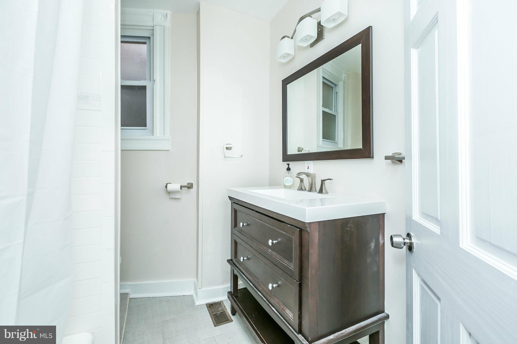 LAURAVILLE HISTORIC DISTRICT - Residential