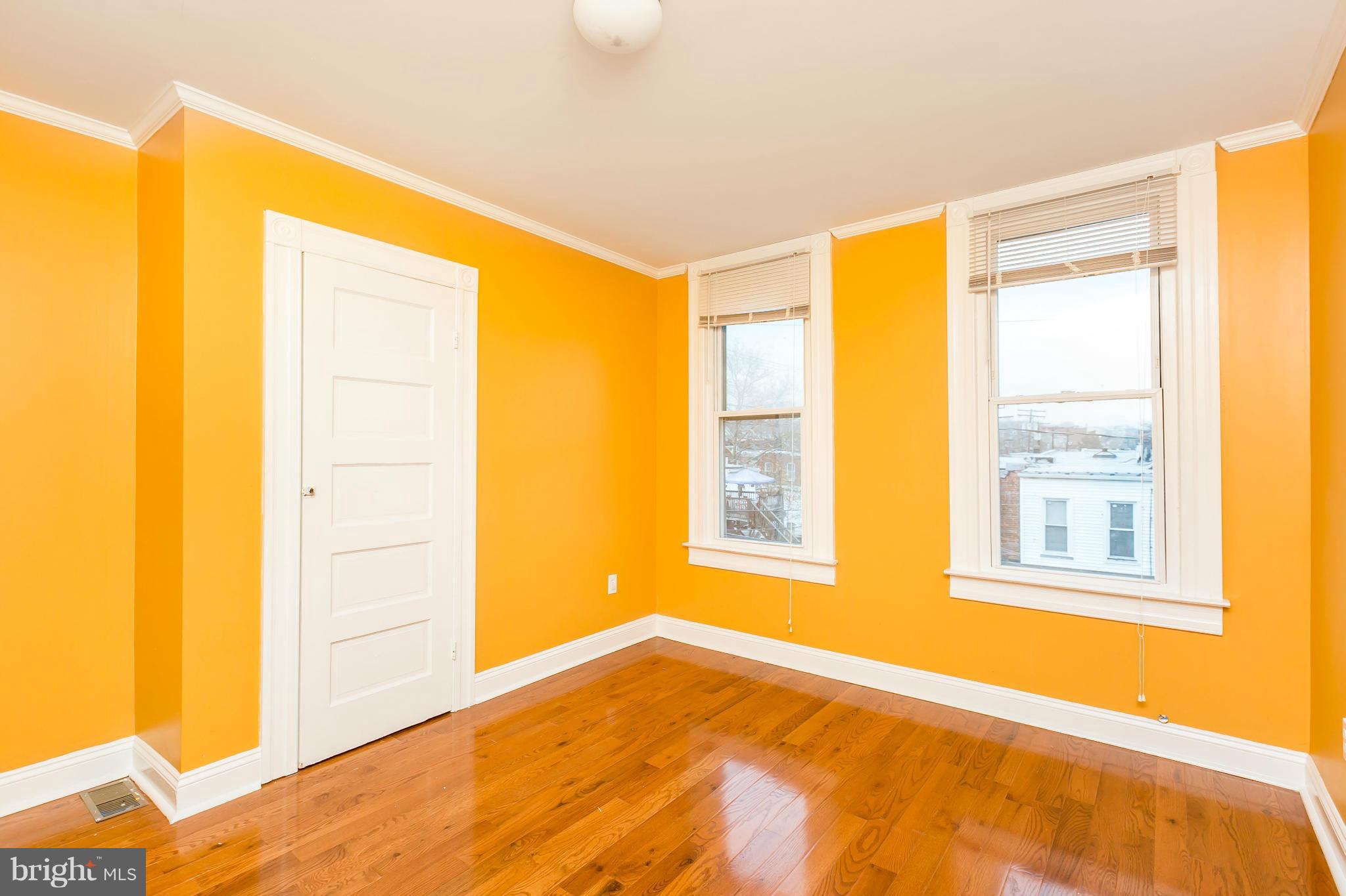 LAURAVILLE HISTORIC DISTRICT - Residential