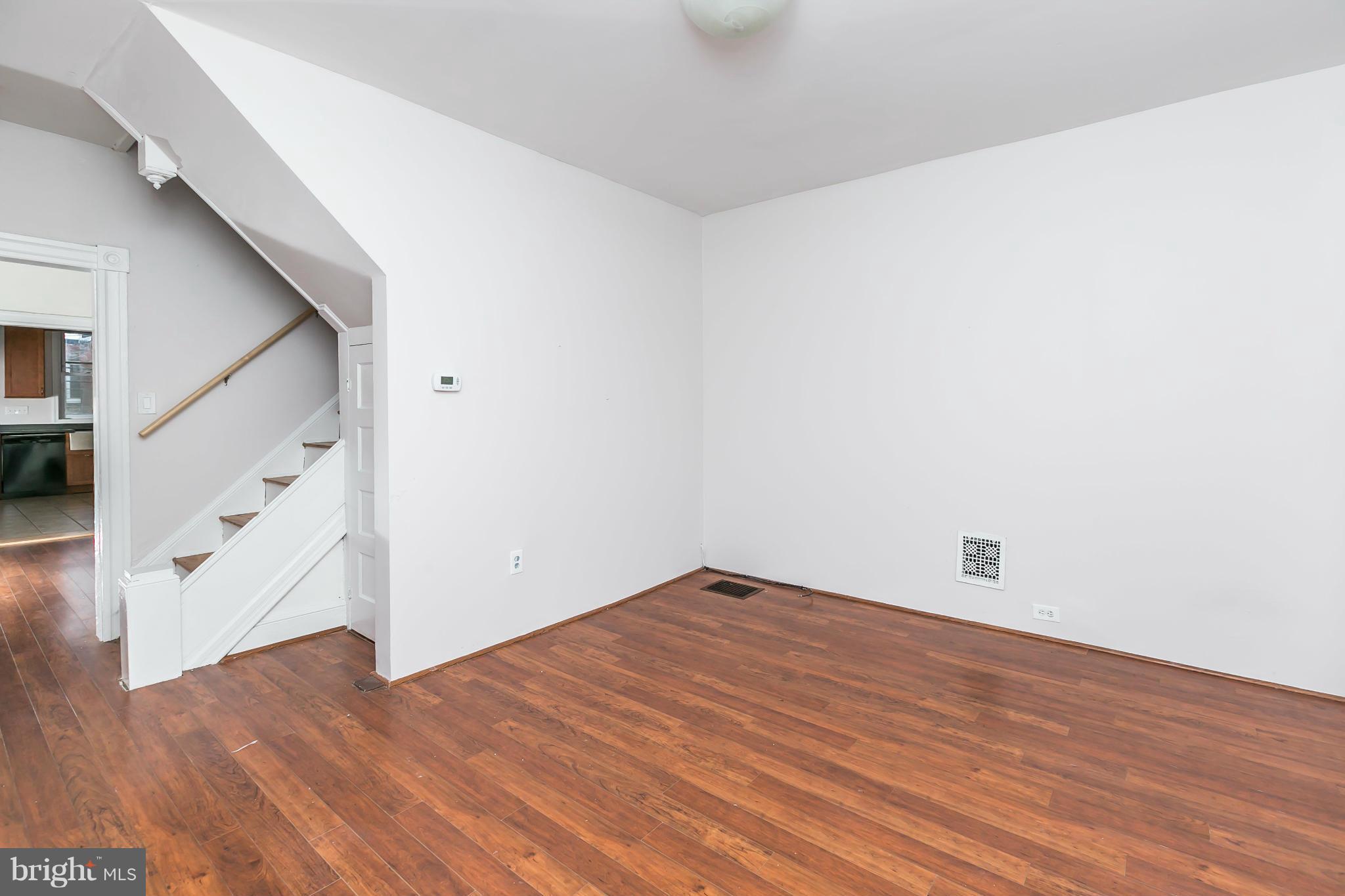 LAURAVILLE HISTORIC DISTRICT - Residential