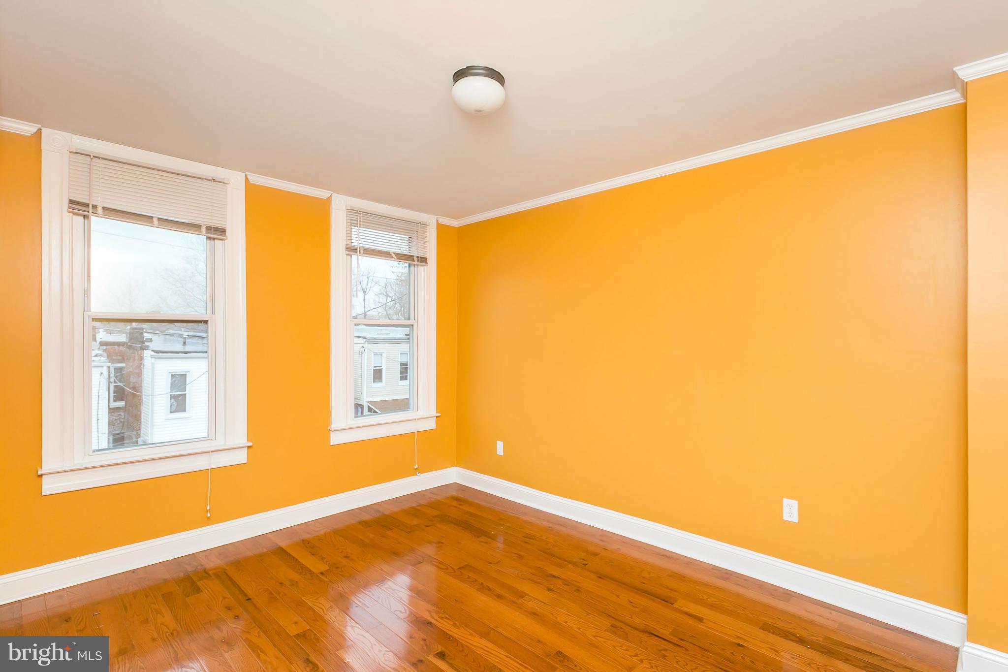 LAURAVILLE HISTORIC DISTRICT - Residential