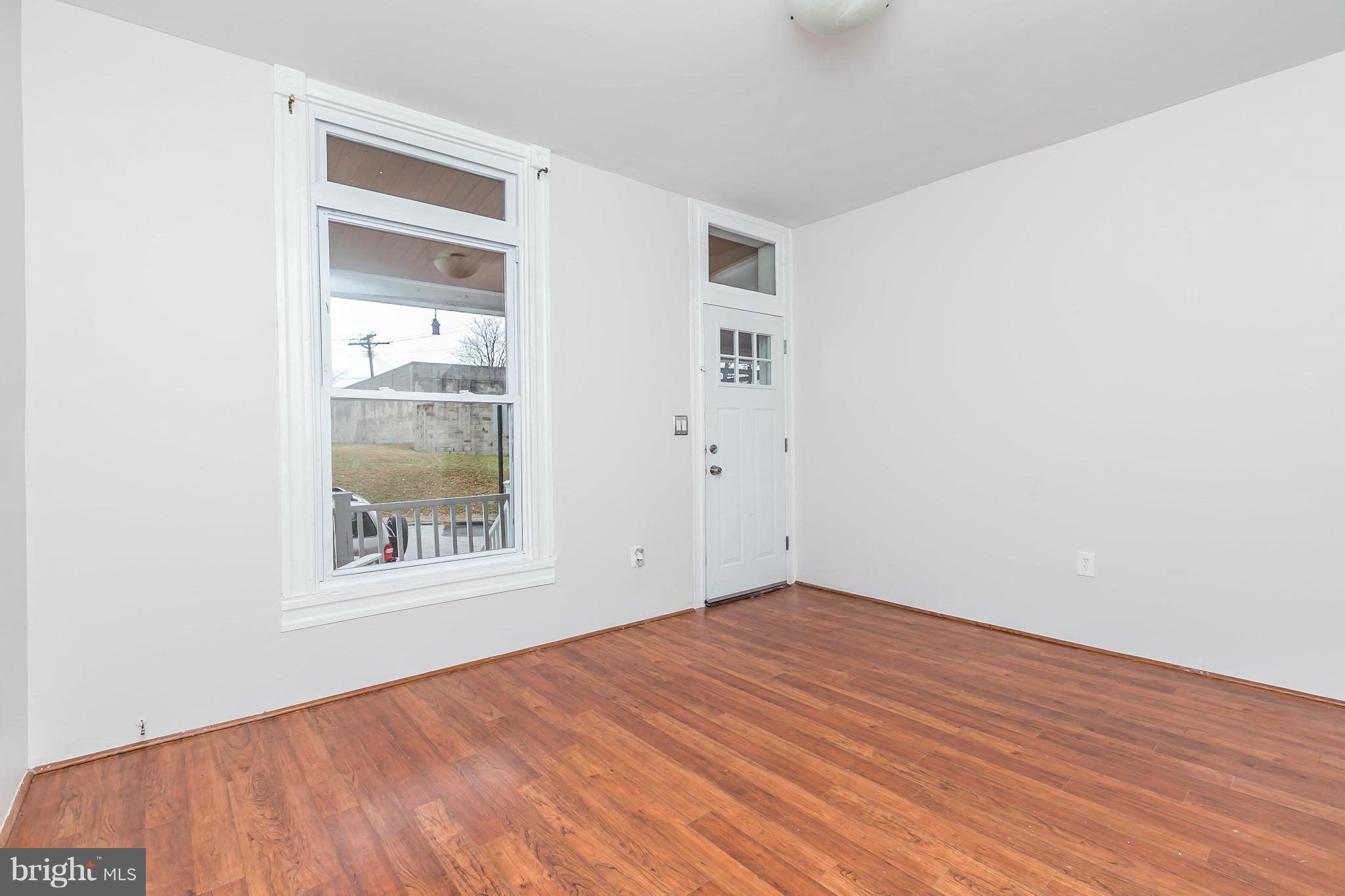 LAURAVILLE HISTORIC DISTRICT - Residential