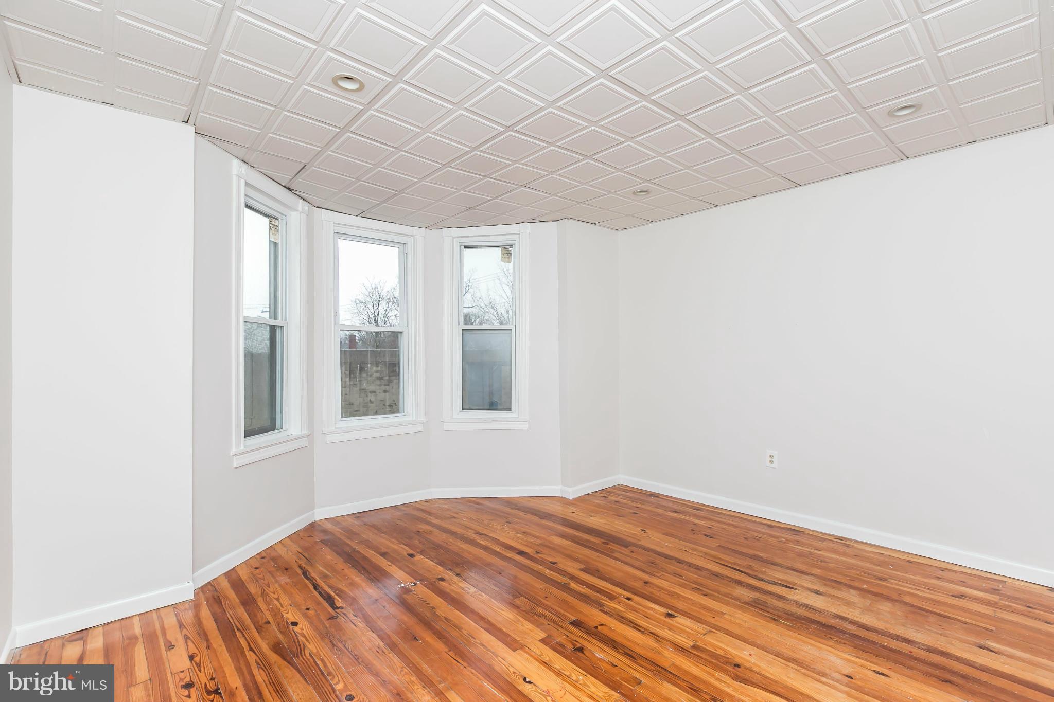 LAURAVILLE HISTORIC DISTRICT - Residential