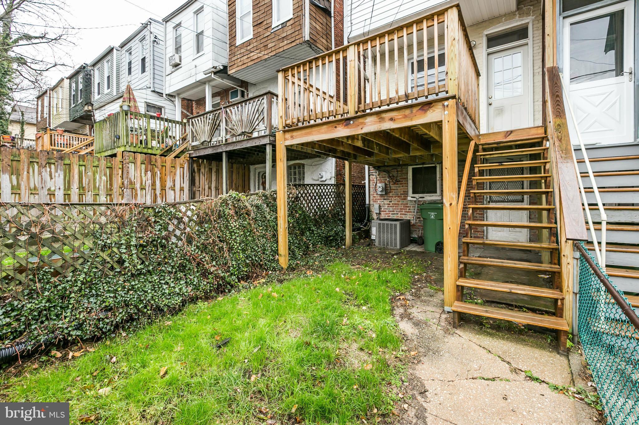 LAURAVILLE HISTORIC DISTRICT - Residential