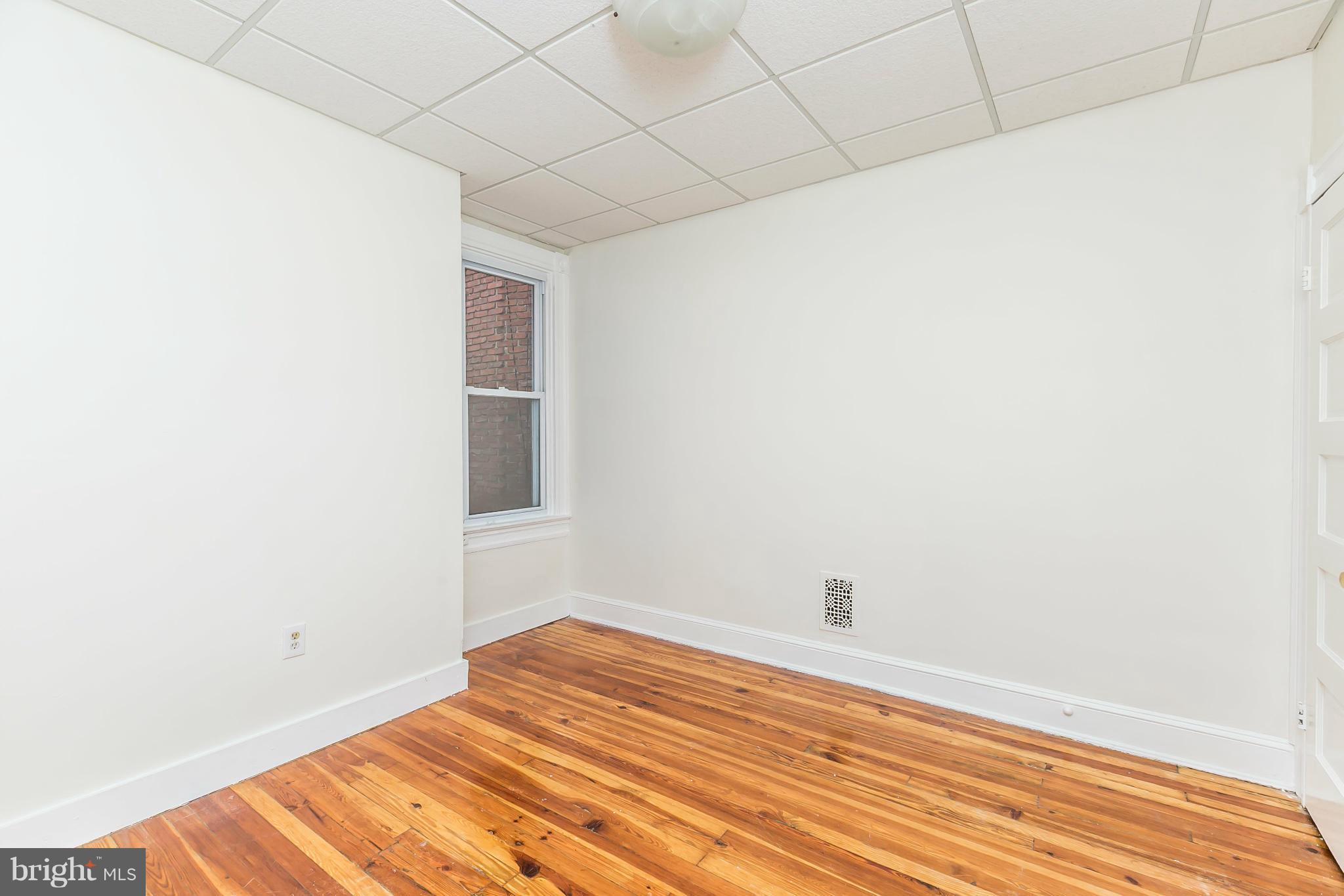 LAURAVILLE HISTORIC DISTRICT - Residential