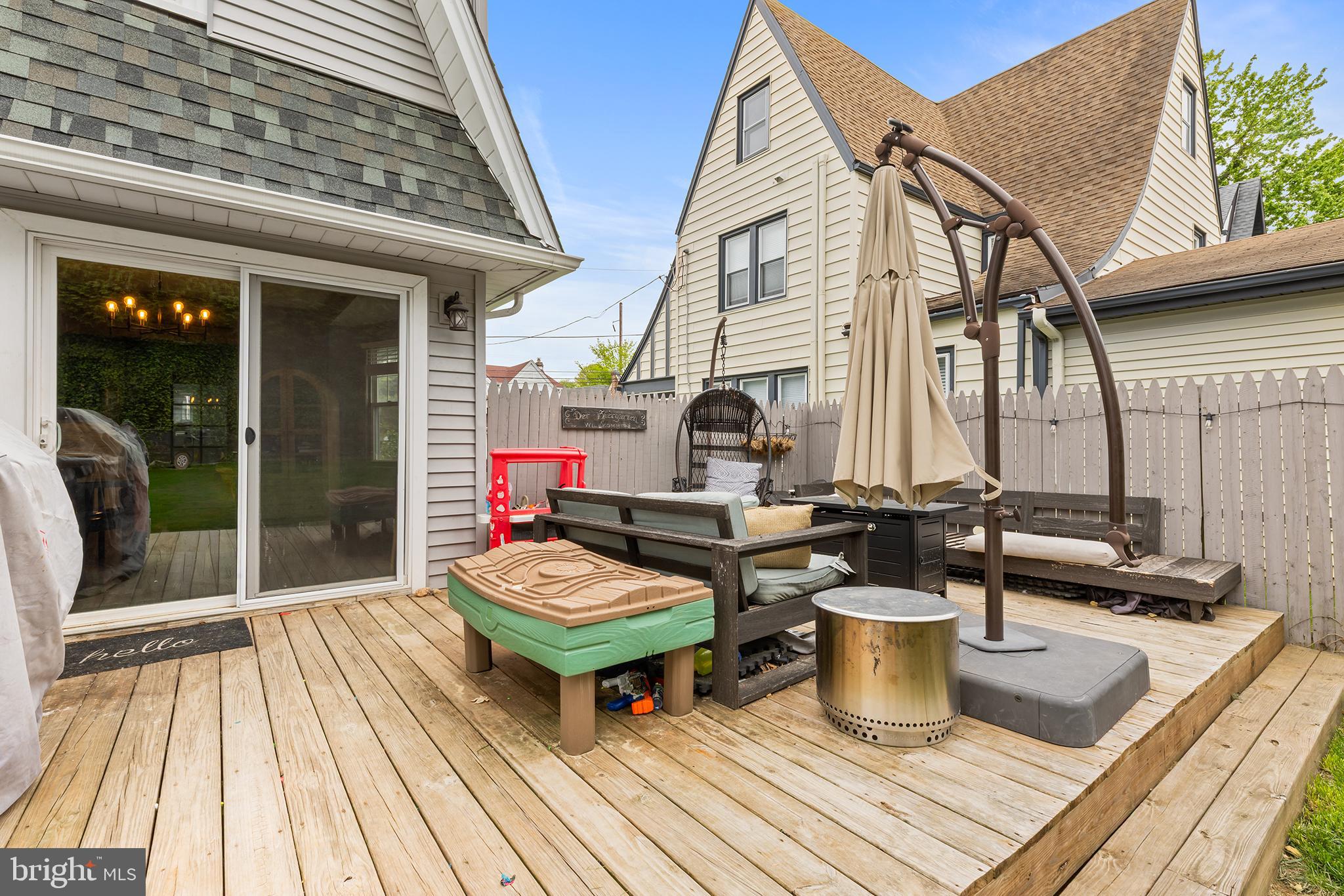 MERWOOD PARK - Residential