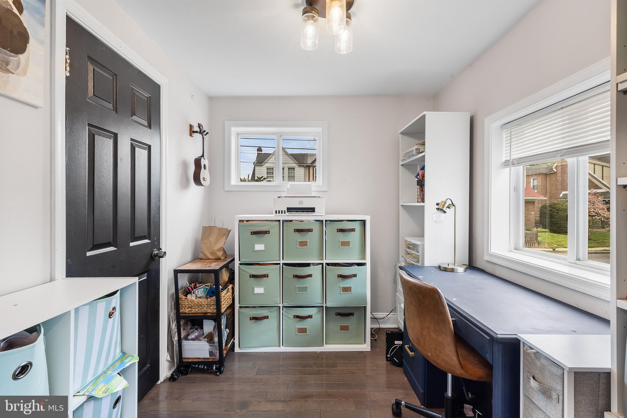 MERWOOD PARK - Residential