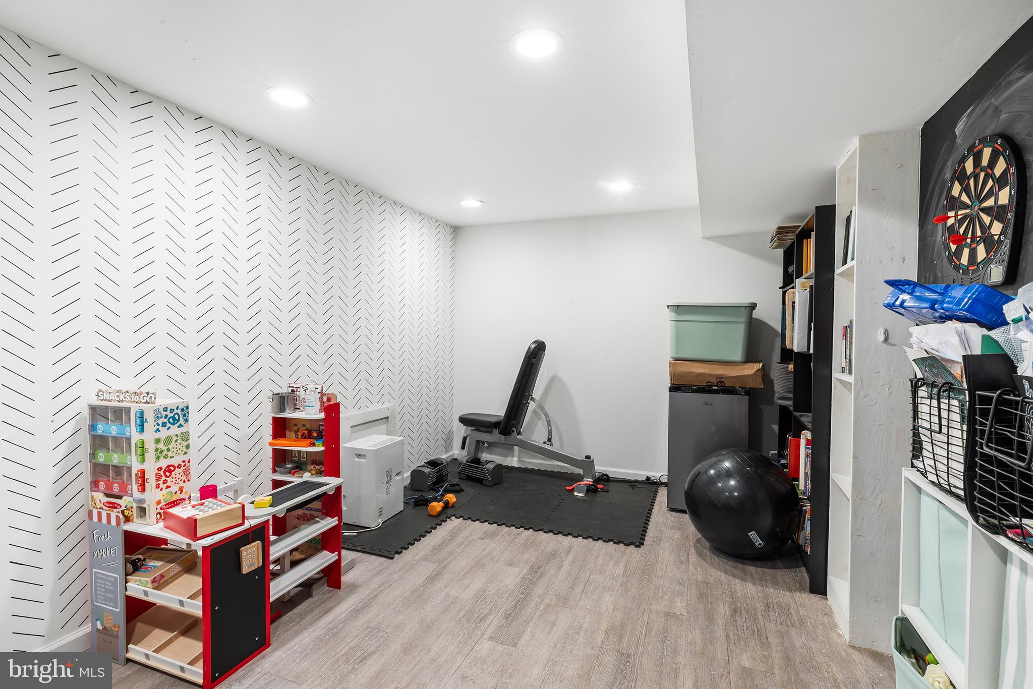 MERWOOD PARK - Residential