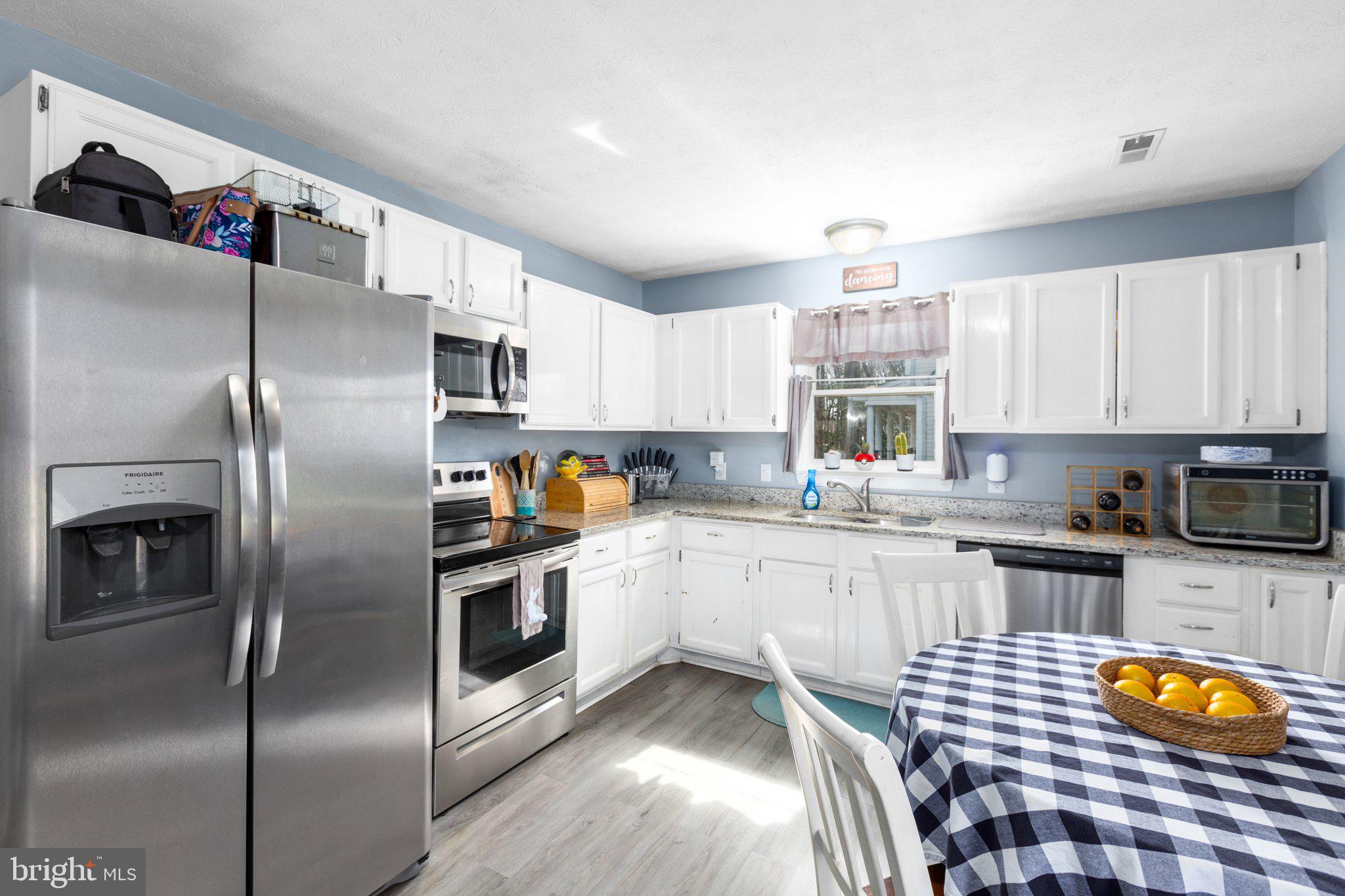 LAKE LAND OR - Residential