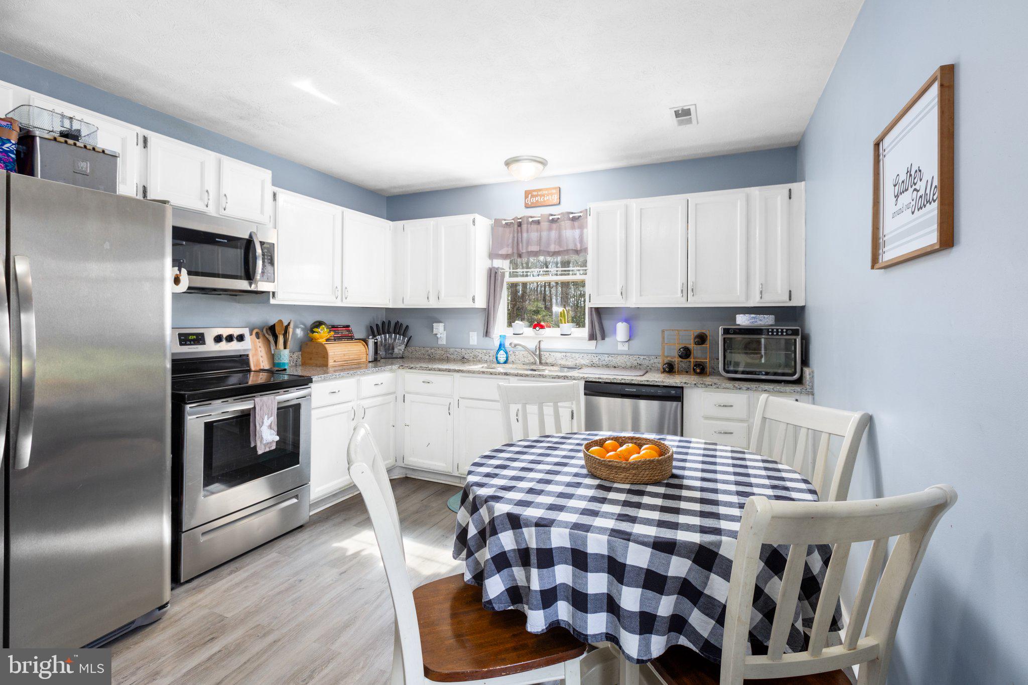 LAKE LAND OR - Residential